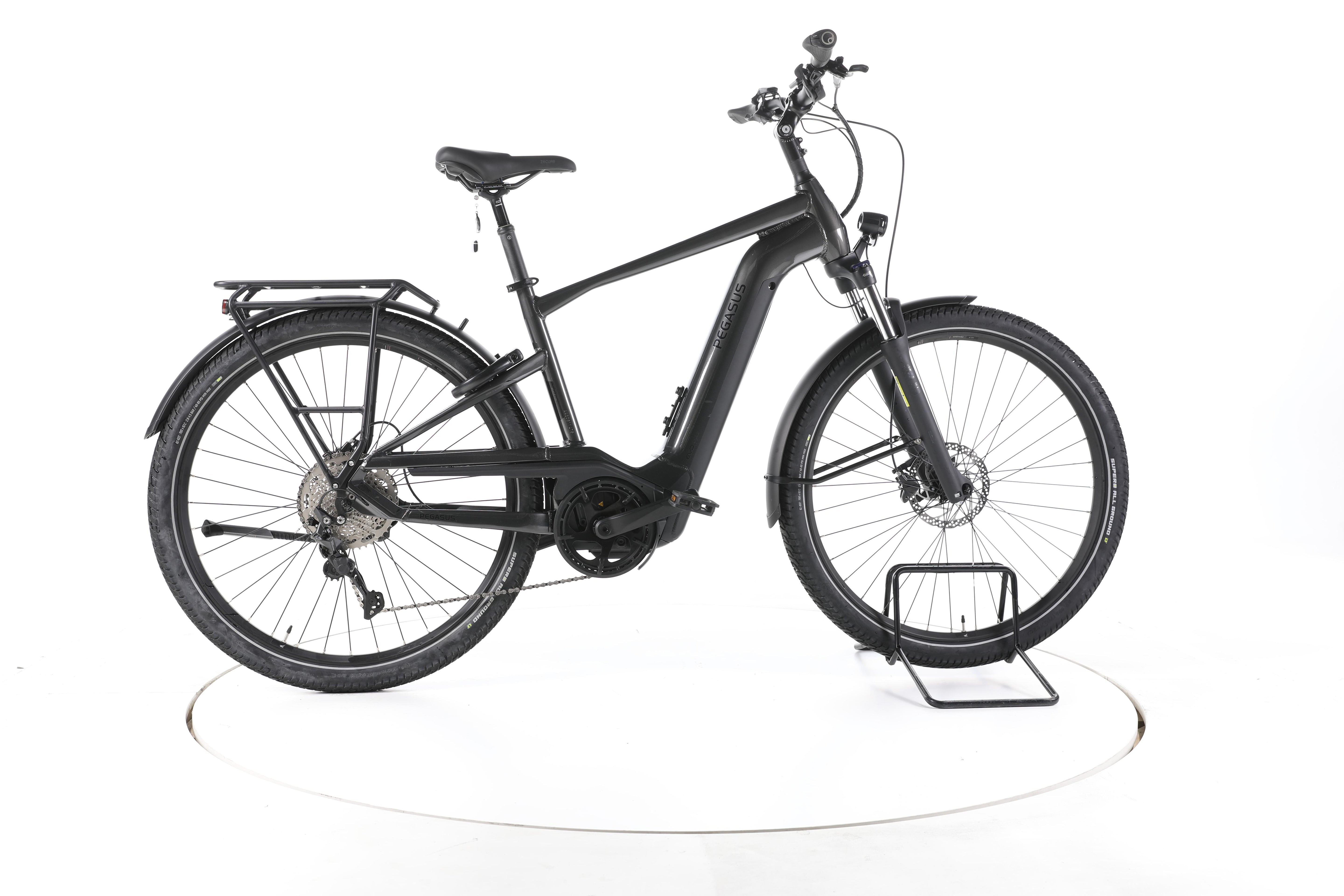 Pegasus Savino EVO 10 Lite Trekking E-Bike - Image 1