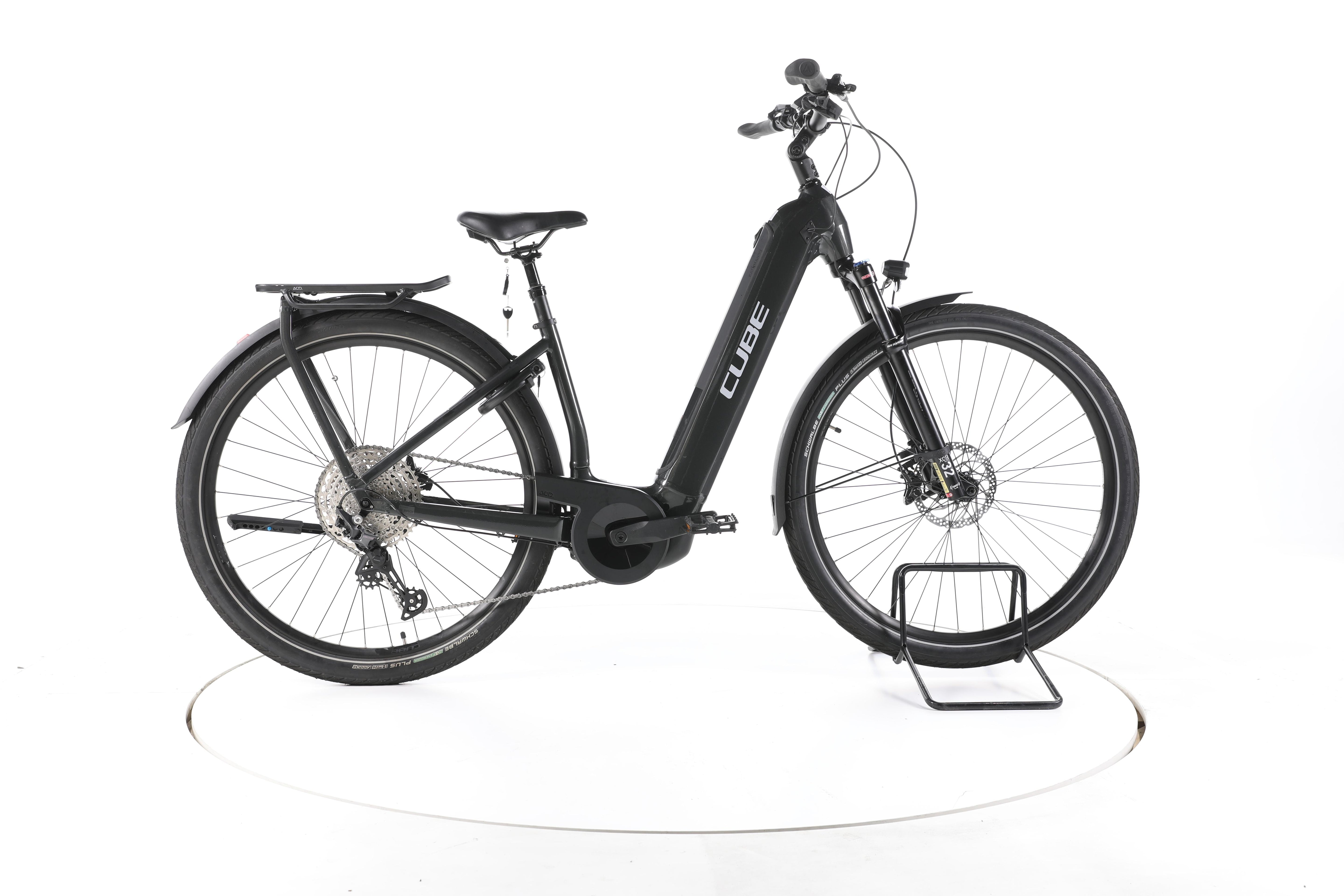 Cube Kathmandu Hybrid EXC Trekking E-Bike Tiefeinsteiger - Image 1