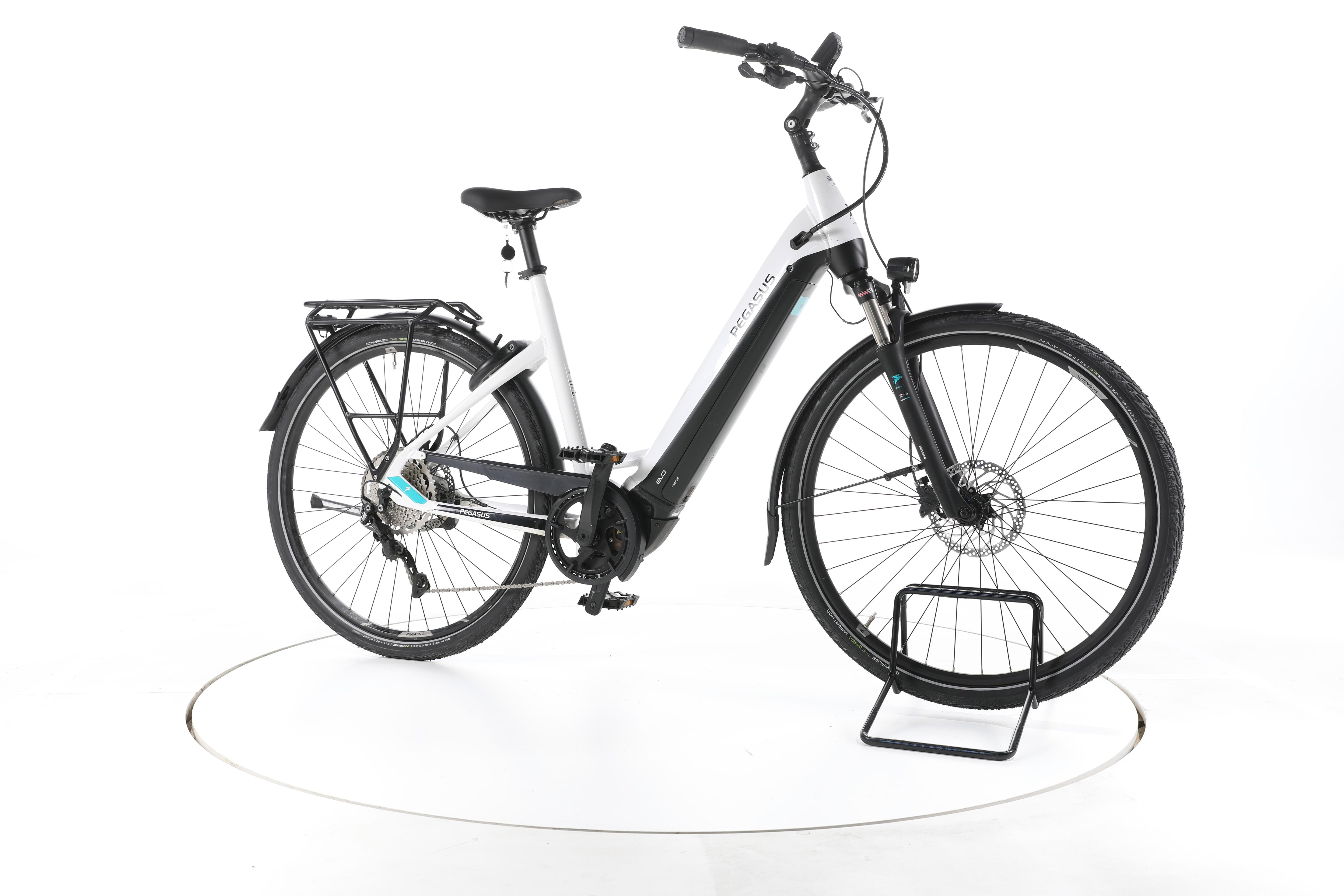 Pegasus Premio EVO 10 Lite Trekking E-Bike Tiefeinsteiger - Image 2