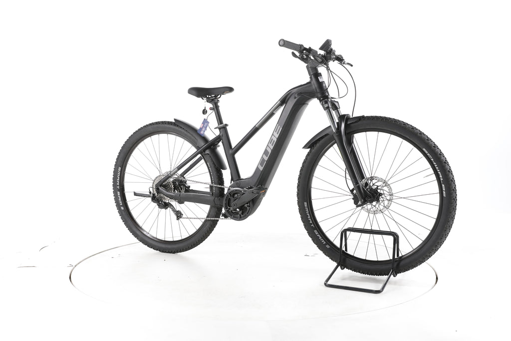Cube Reaction Hybrid Performance Trekking E-Bike - Image 2