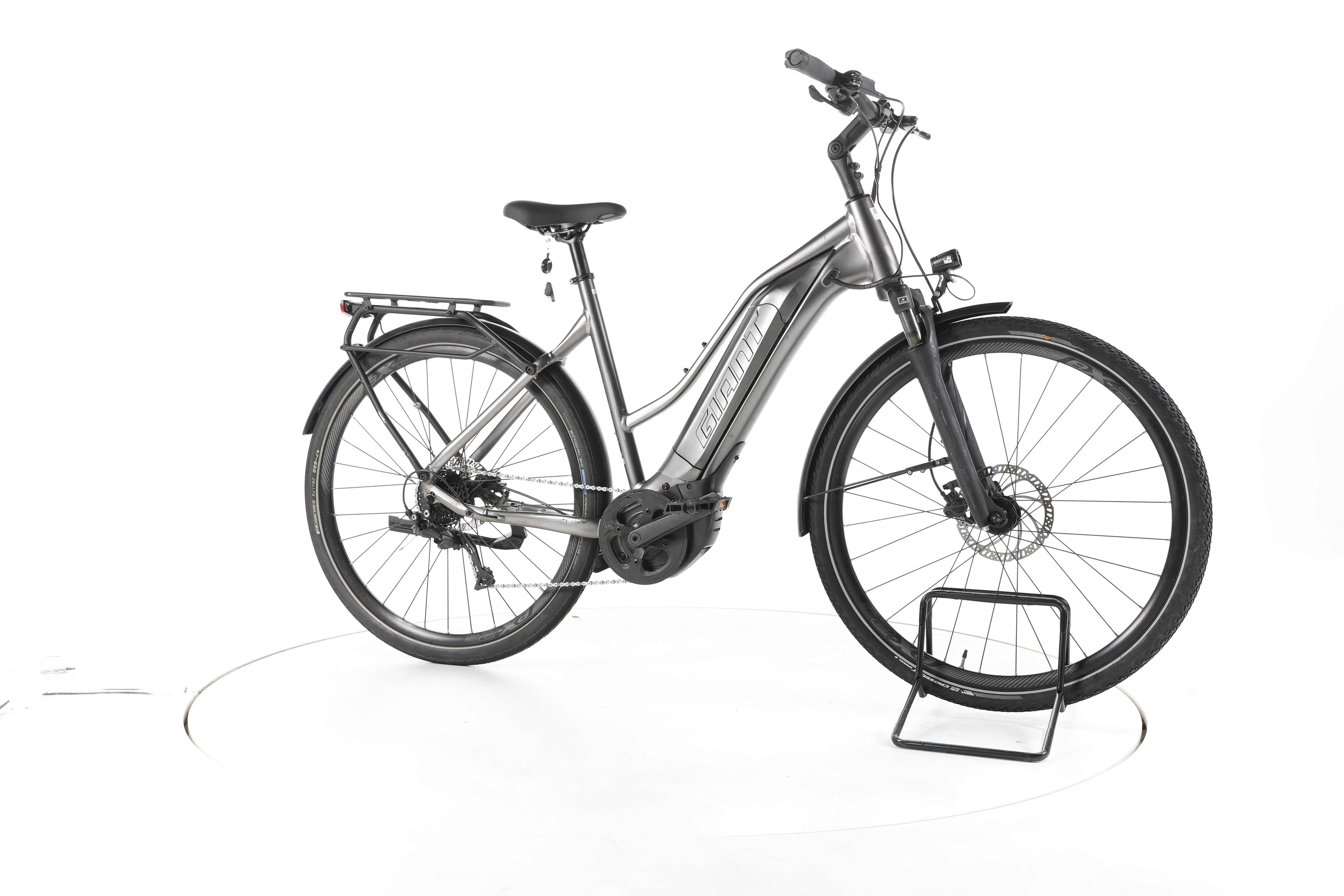 Giant Explore E+ 3 STA Trekking E-Bike Tiefeinsteiger - Image 2