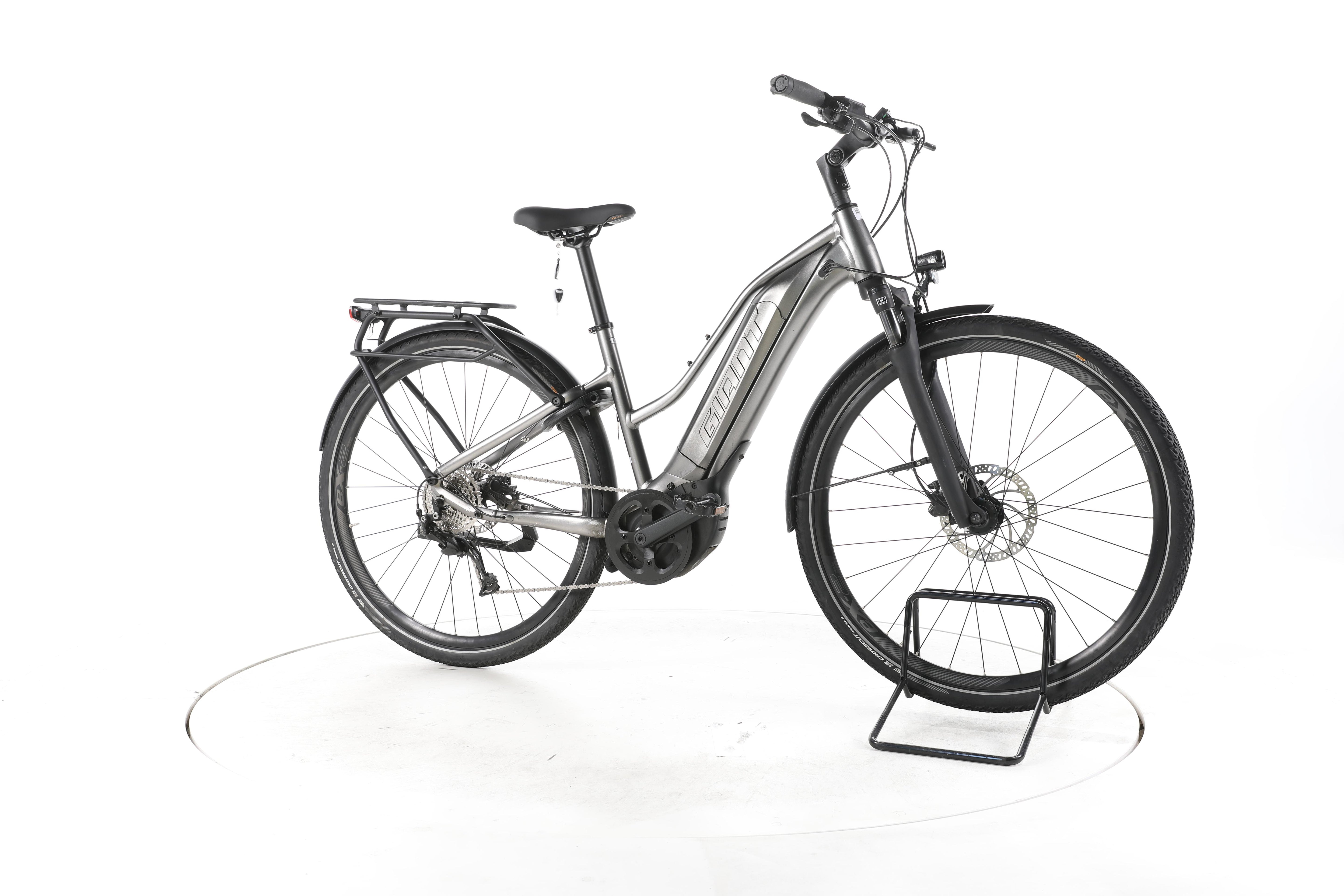 Giant Explore E + 3 STA Trekking E-Bike Tiefeinsteiger - Image 2