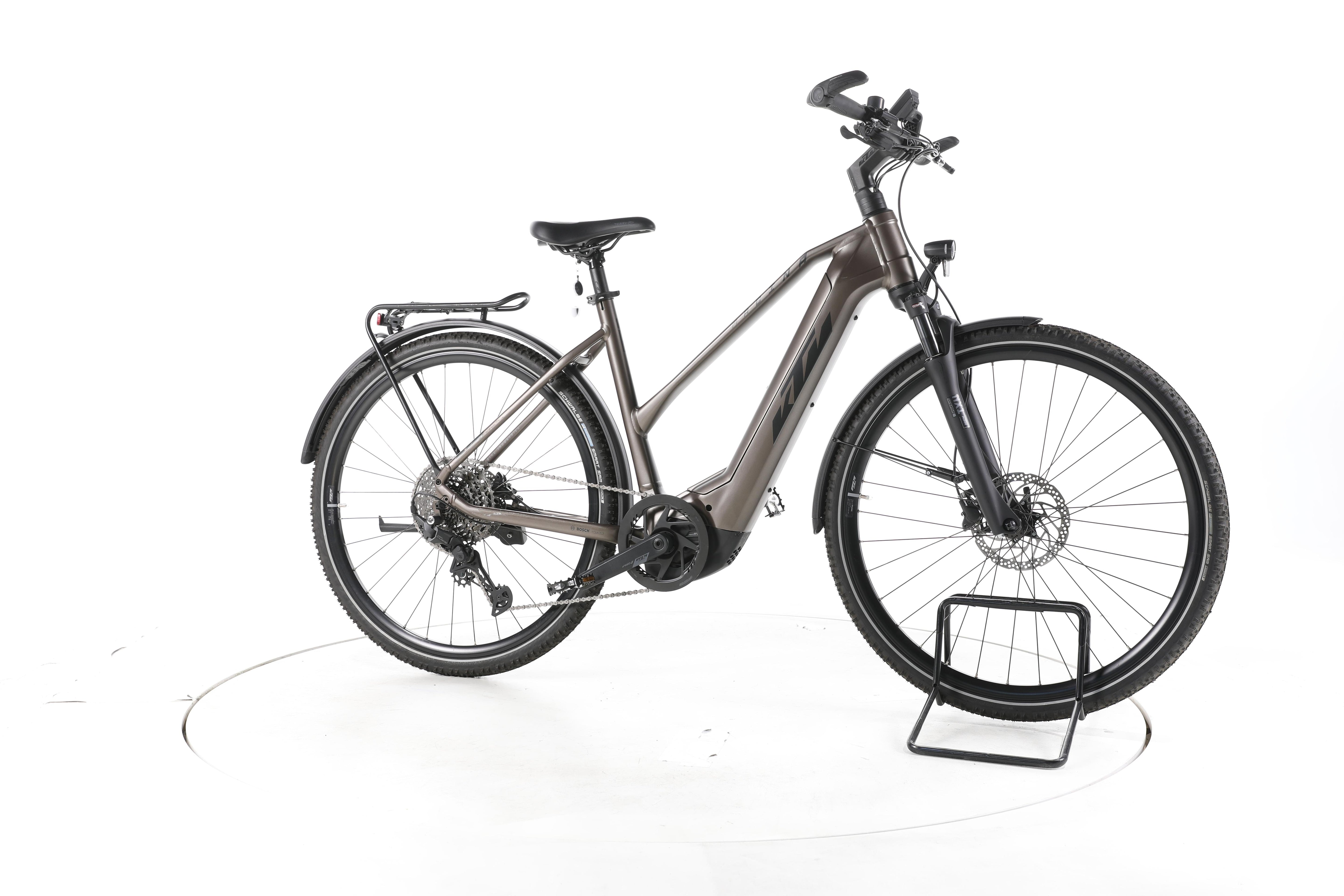 KTM Macina Cross LFC Trekking E-Bike - Image 2