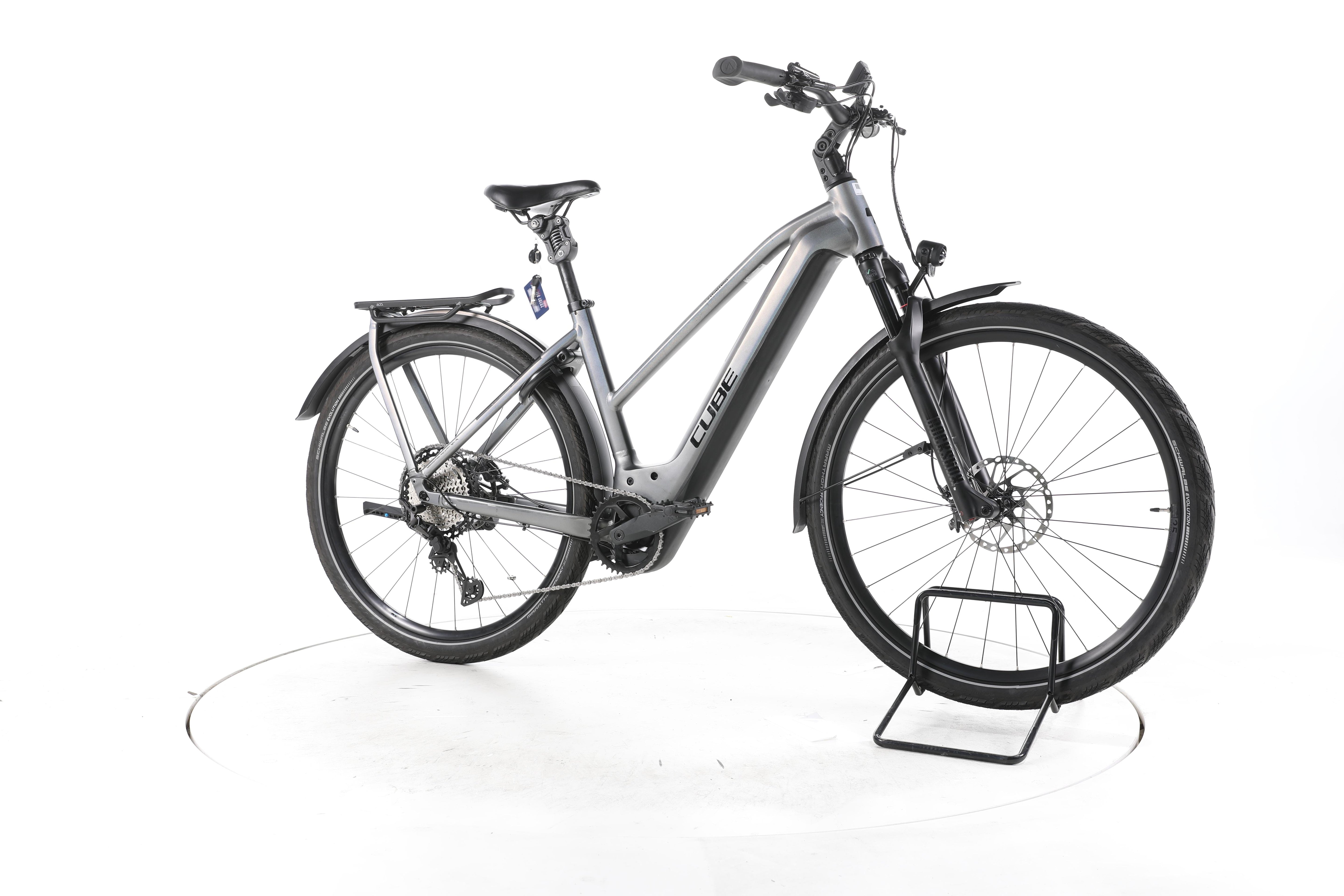 Cube Kathmandu Hybrid SLT Trekking E-Bike - Image 2