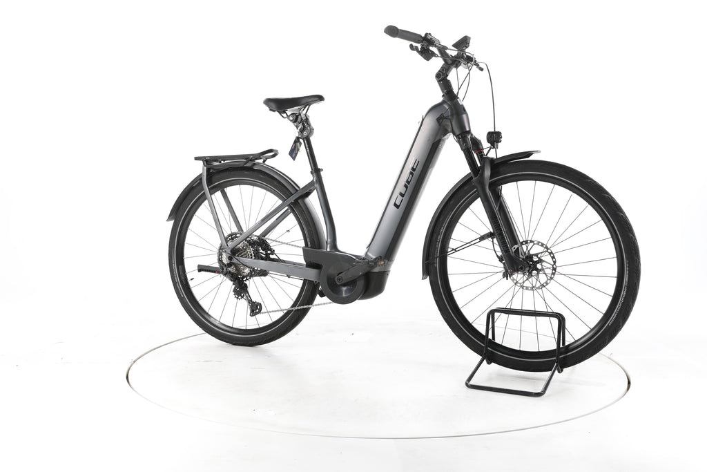 Cube Kathmandu Hybrid SLT Trekking E-Bike Tiefeinsteiger - Image 2