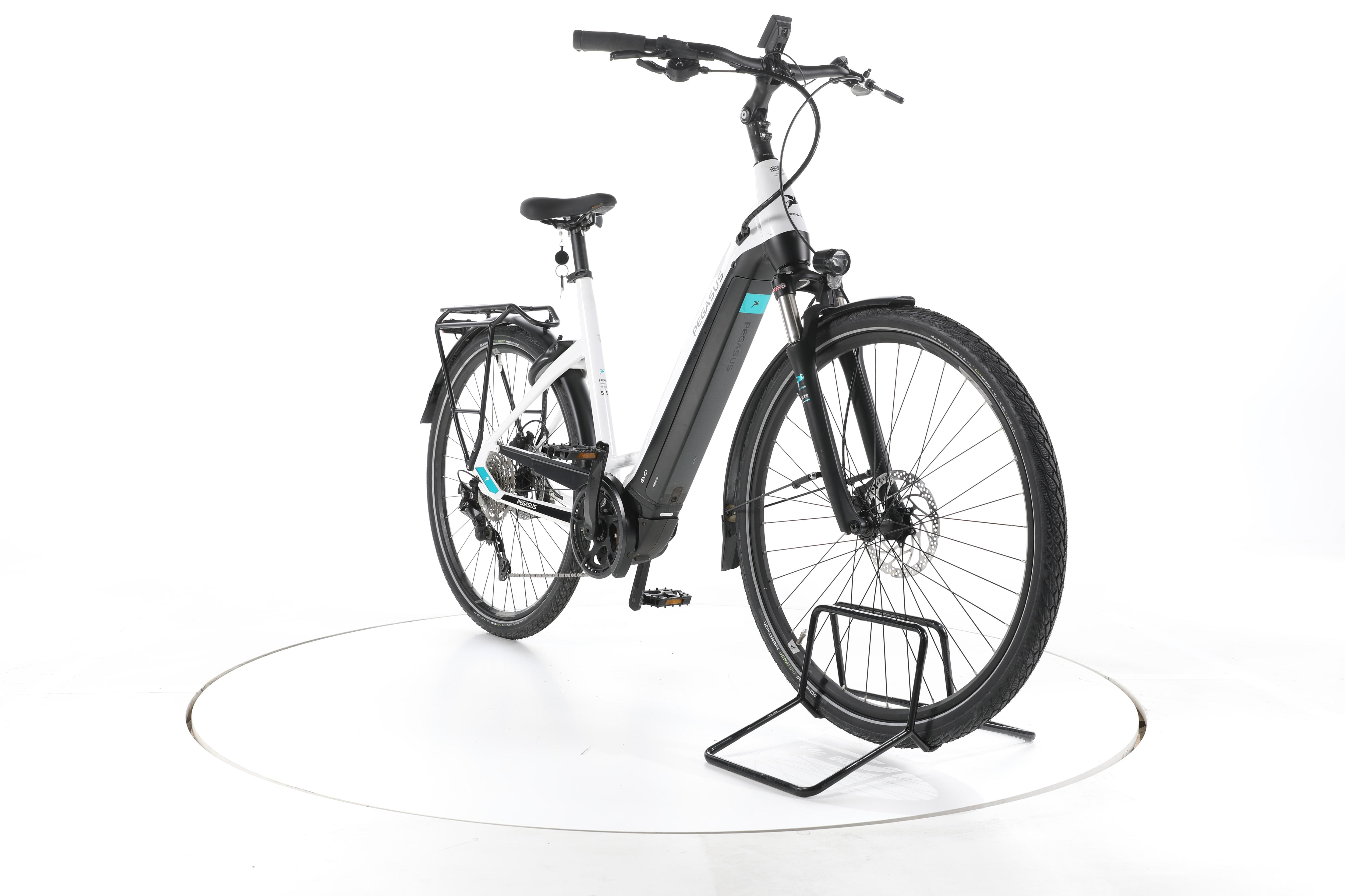 Pegasus Premio EVO 10 Lite Trekking E-Bike Tiefeinsteiger - Image 3
