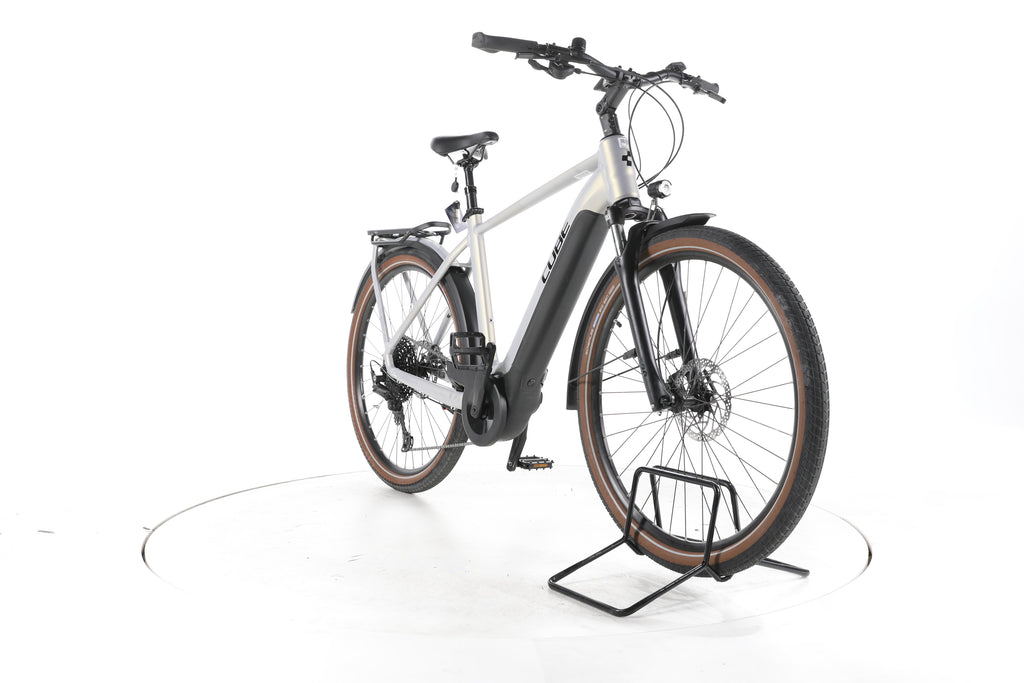 Cube Touring Hybrid Pro Trekking E-Bike - Image 3