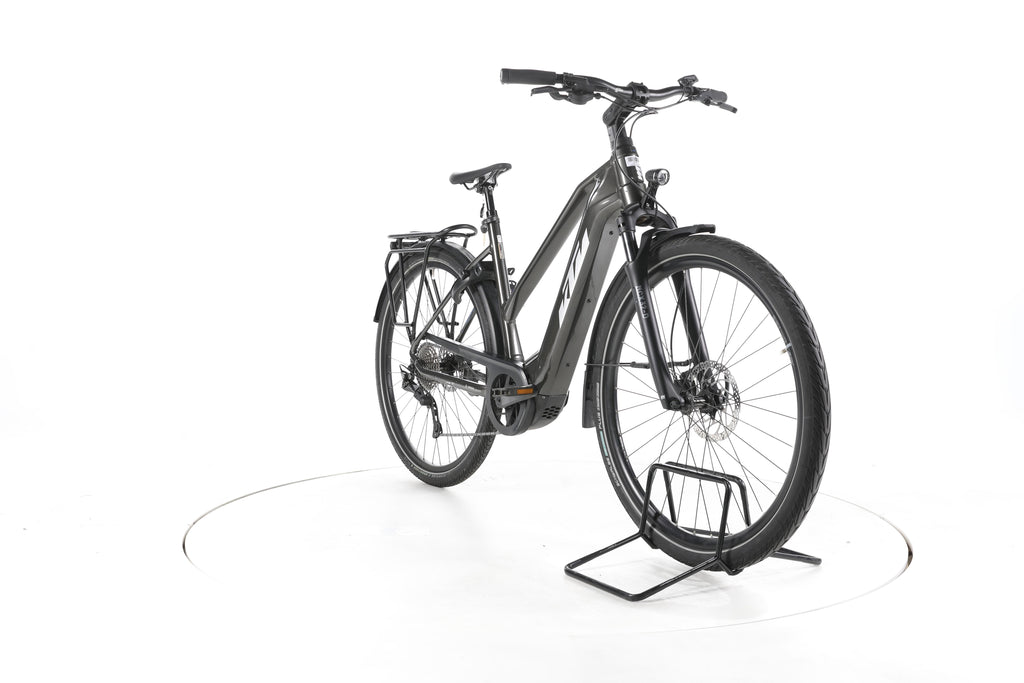 KTM Macina Style 740 Trekking E-Bike - Image 3