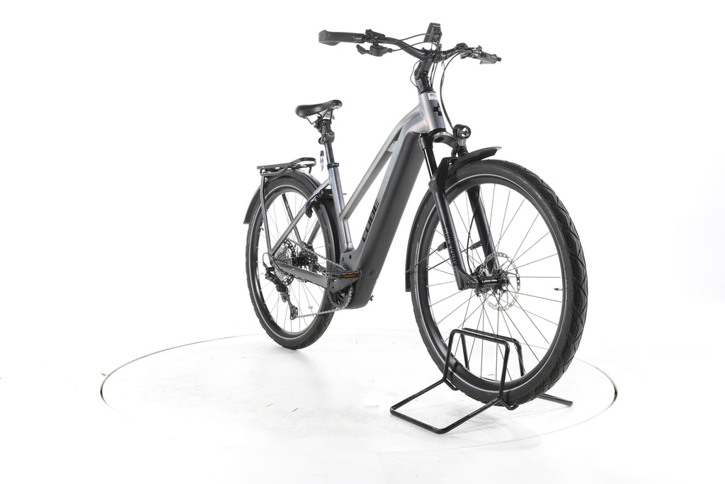 Cube Kathmandu Hybrid SLT Trekking E-Bike - Image 3