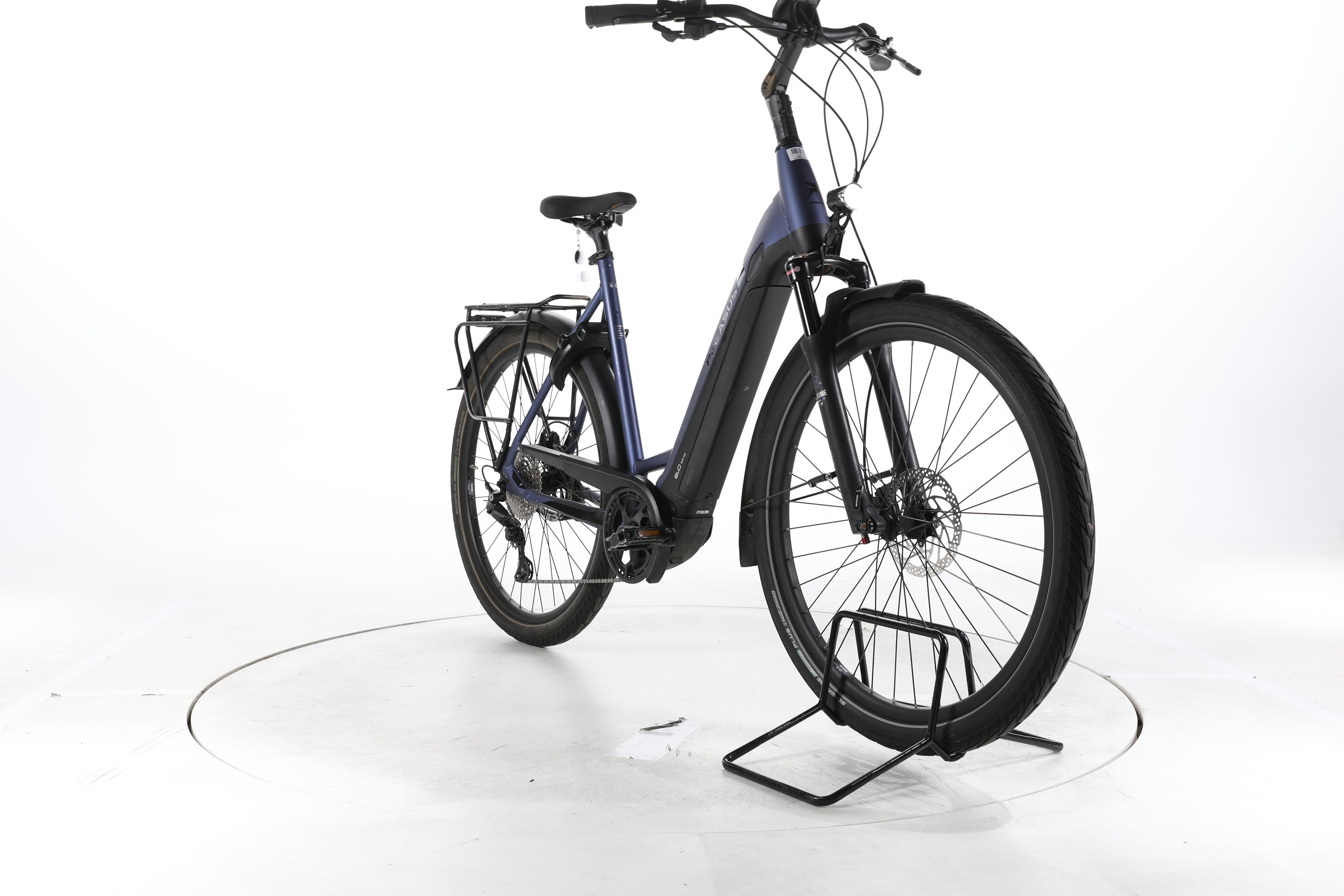 Pegasus Strong EVO Lite Trekking E-Bike Tiefeinsteiger - Image 3