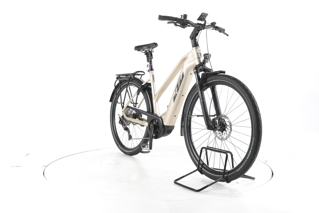 KTM Macina Style 740 Trekking E-Bike - Image 3