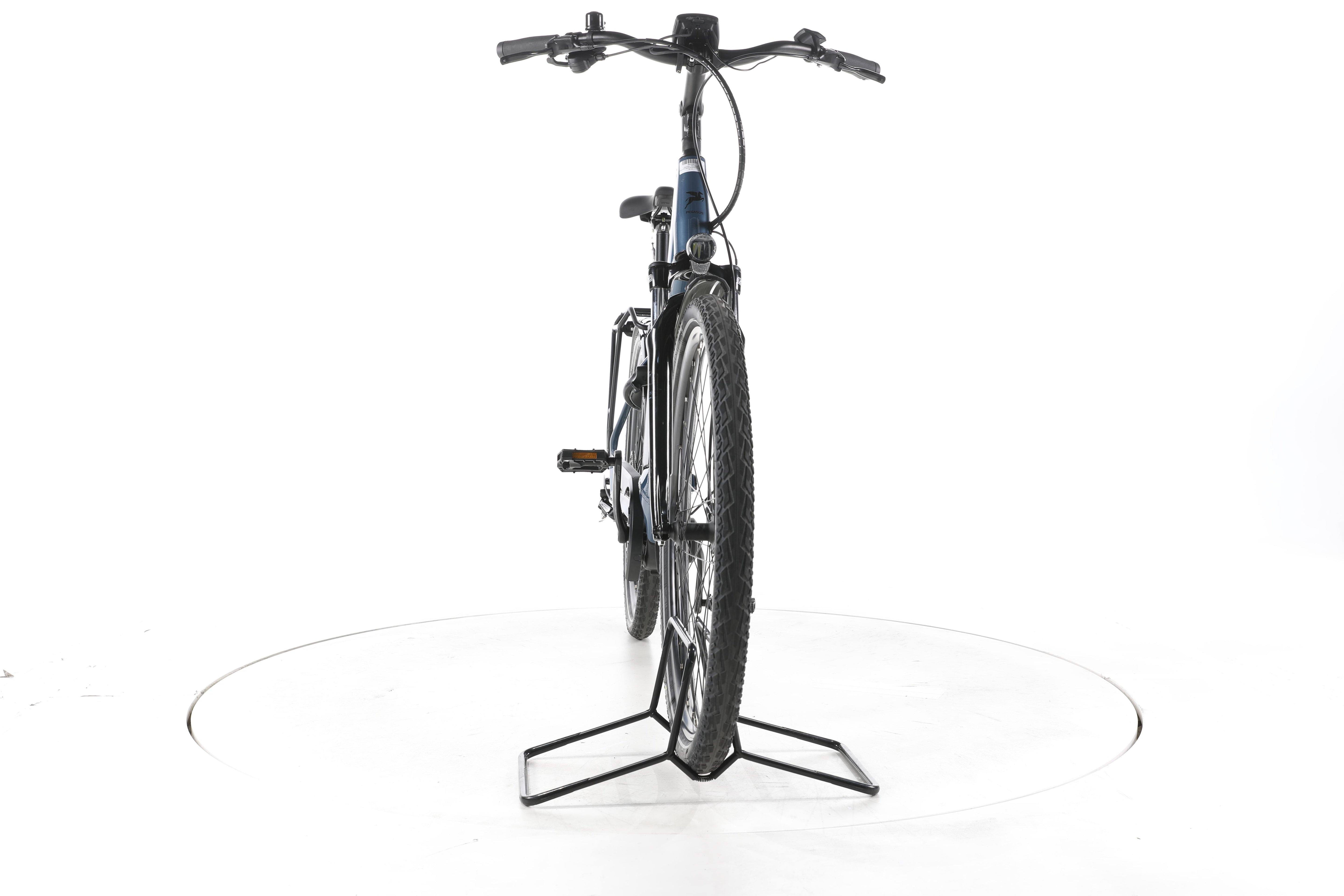Pegasus Solero E8 Sport Performance Trekking E-Bike Tiefeinsteiger - Image 4