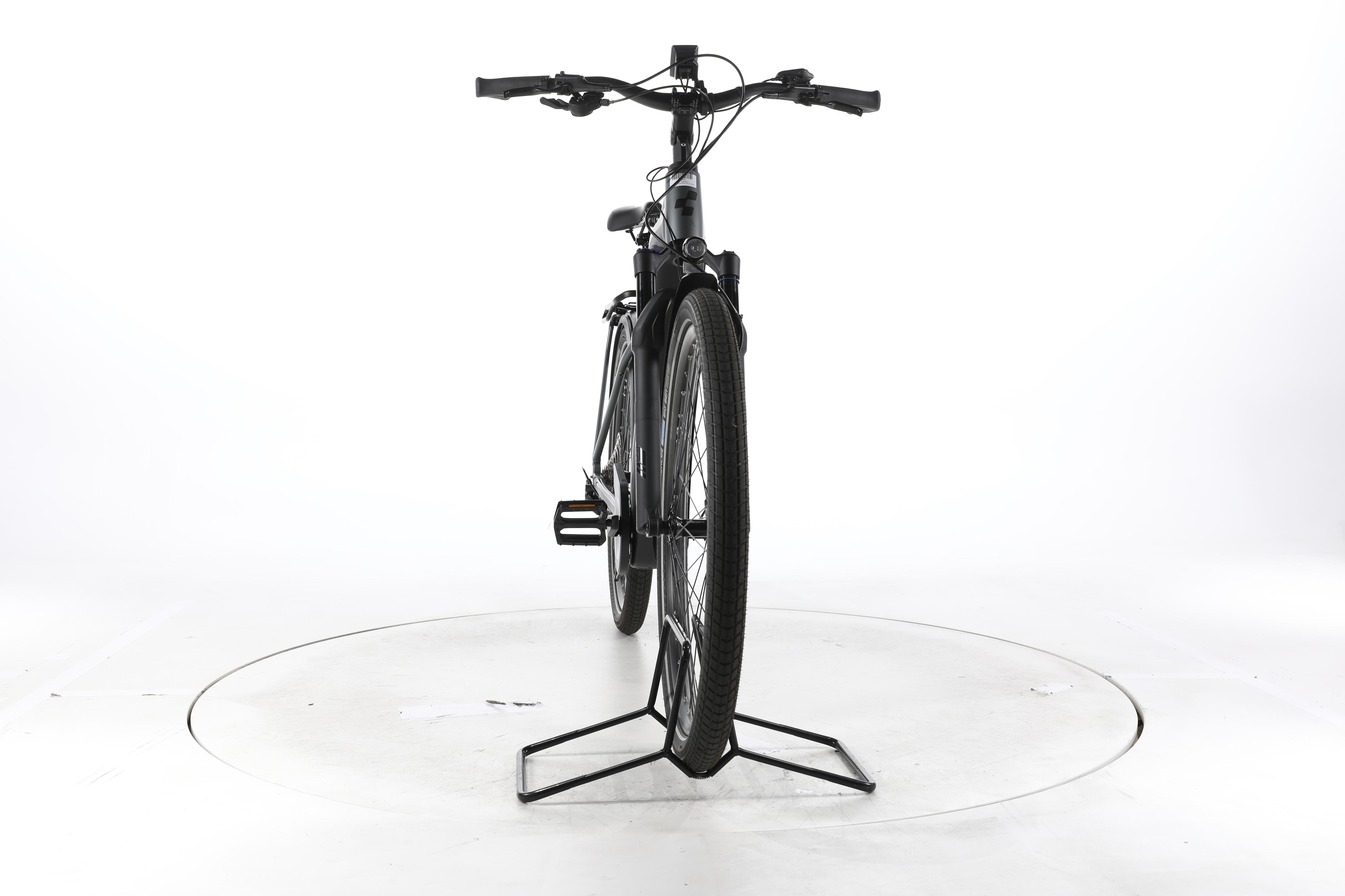 Cube Kathmandu Hybrid Pro Trekking E-Bike - Image 4