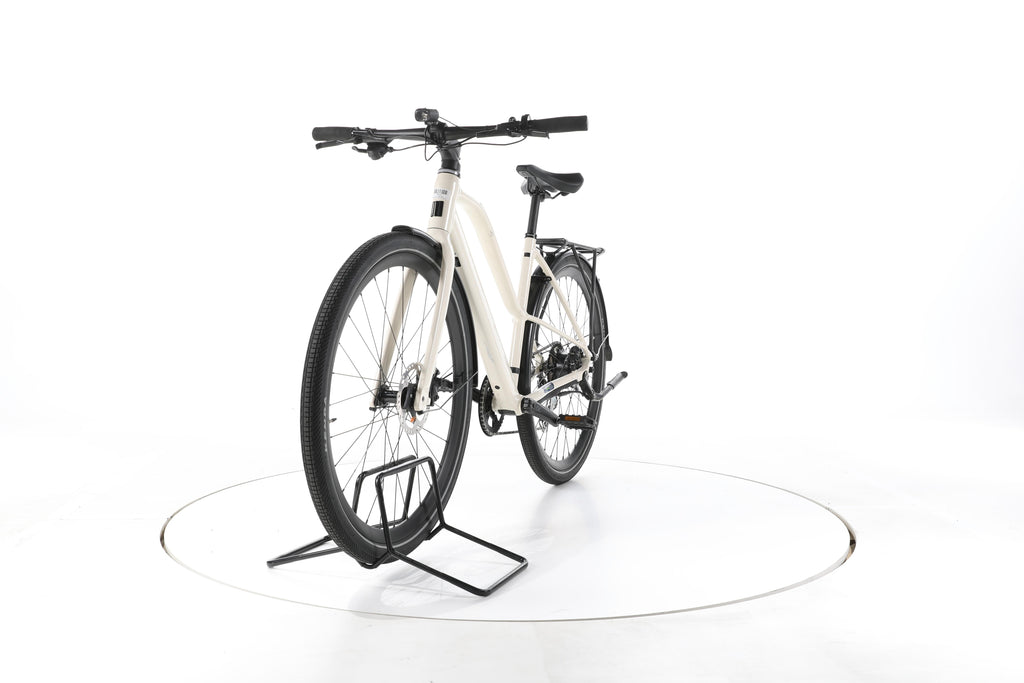 Orbea Vibe H30 EQ Trekking E-Bike 2024 - Image 5