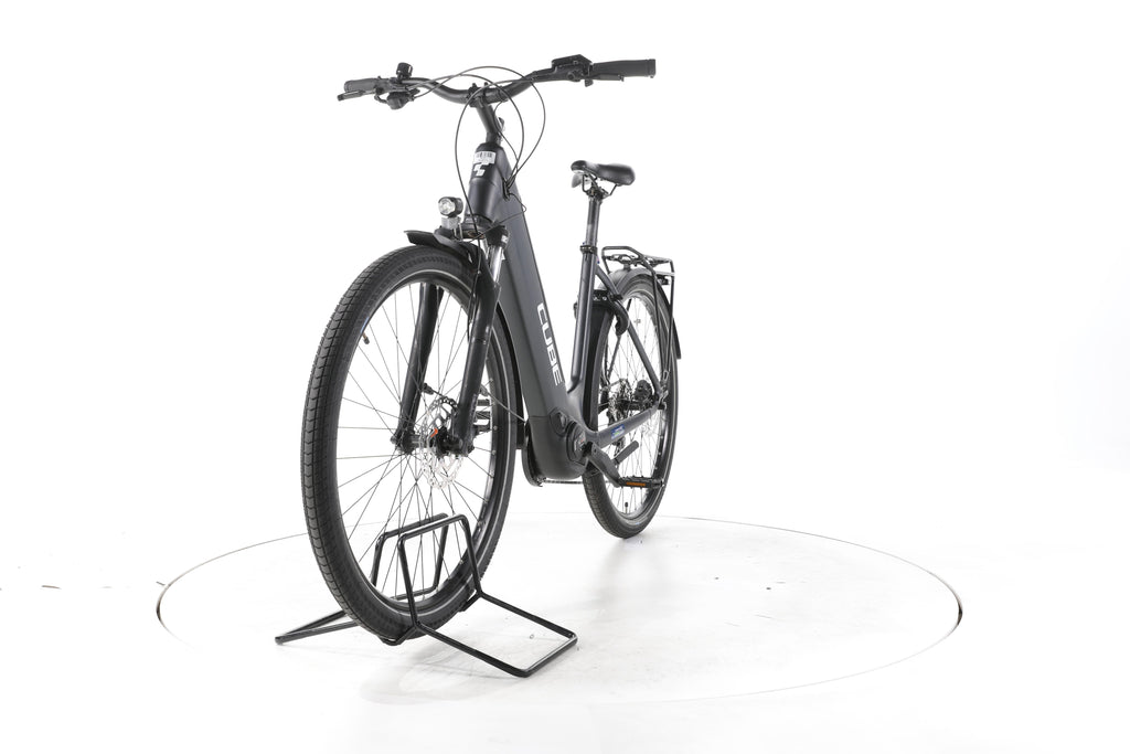 Cube Touring Hybrid ONE Trekking E-Bike Tiefeinsteiger - Image 5