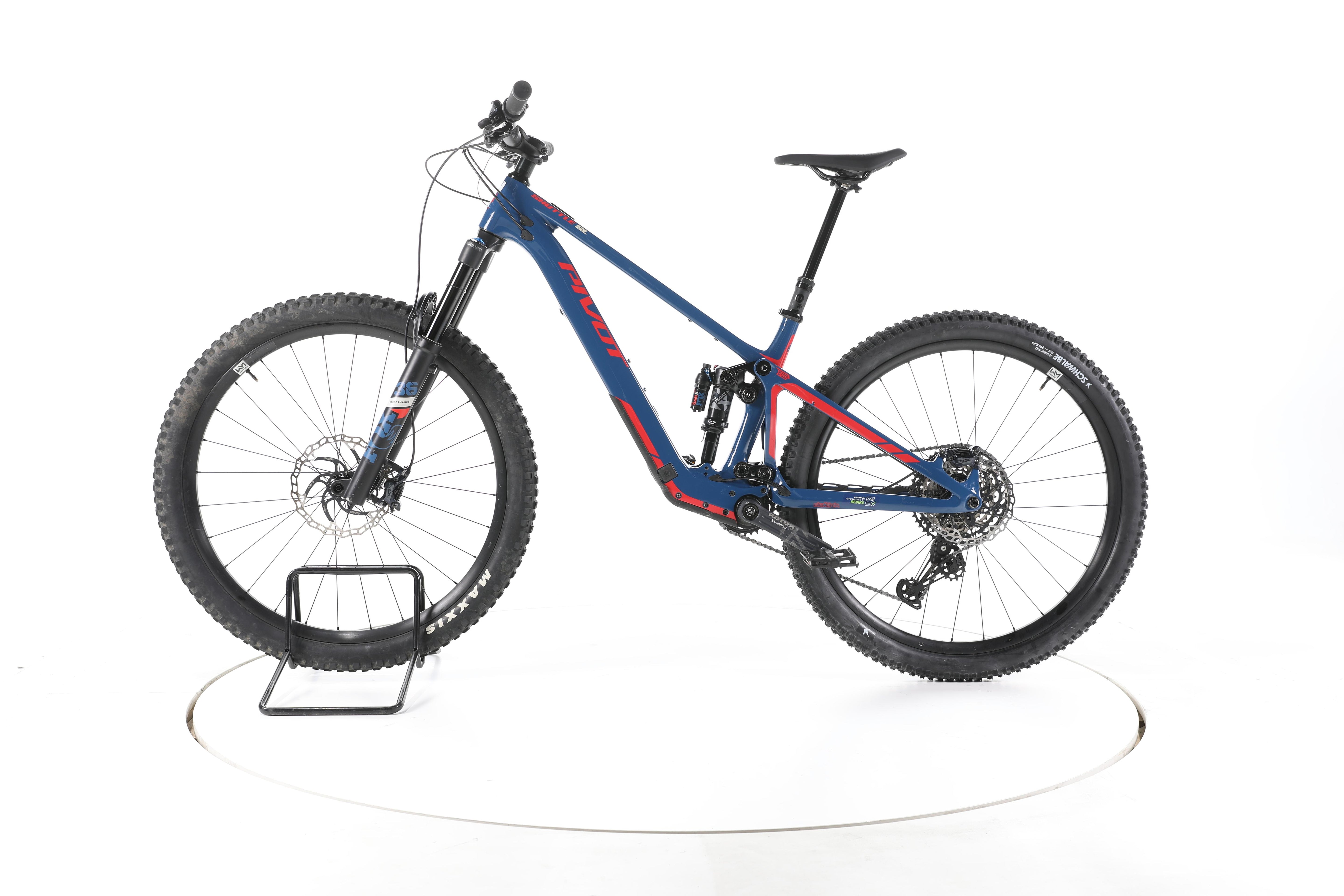 Pivot Cycles Shuttle SL Ride SLX/XT E-Bike Fully Carbon - Image 7