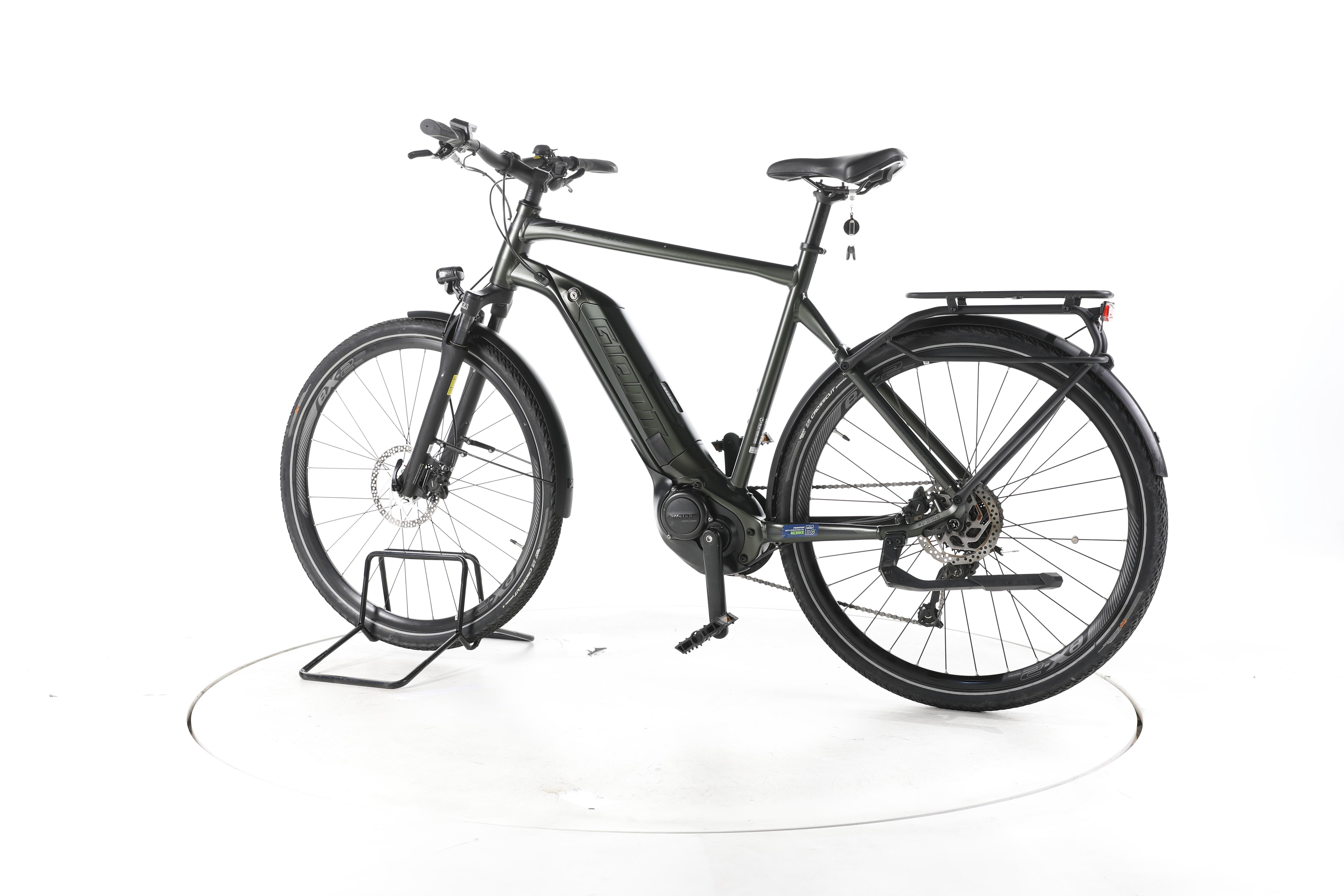Giant Explore E+ 3 Trekking E-Bike - Image 8