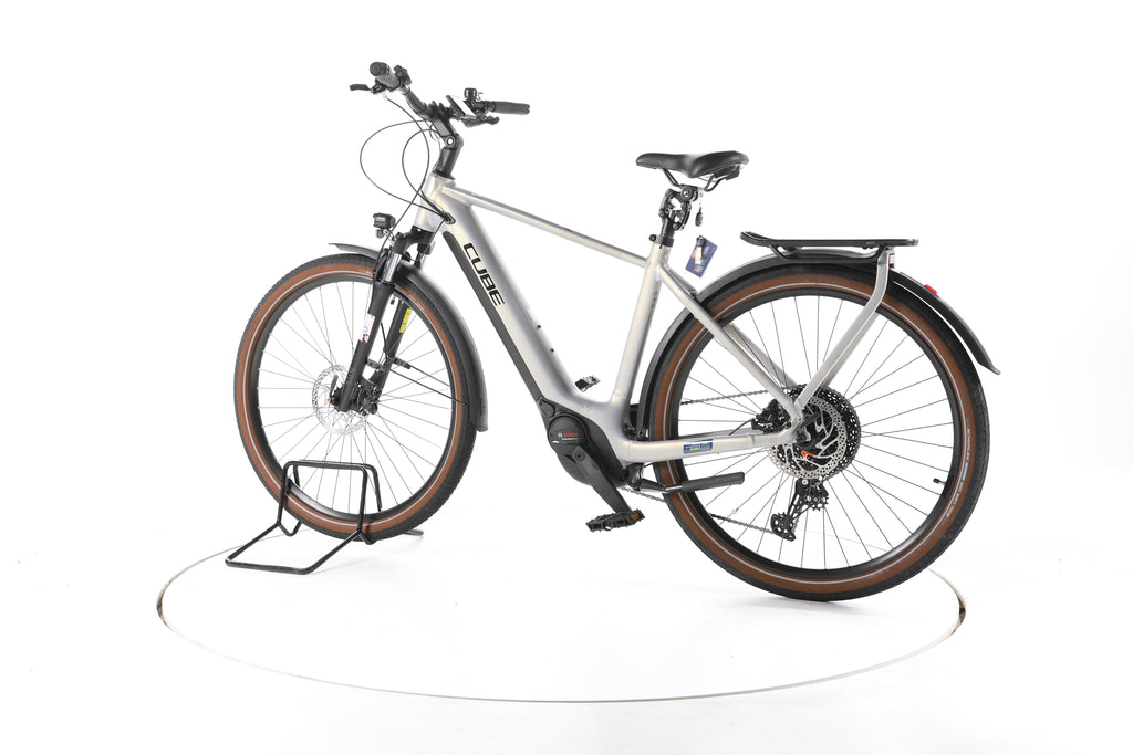 Cube Touring Hybrid Pro Trekking E-Bike - Image 8