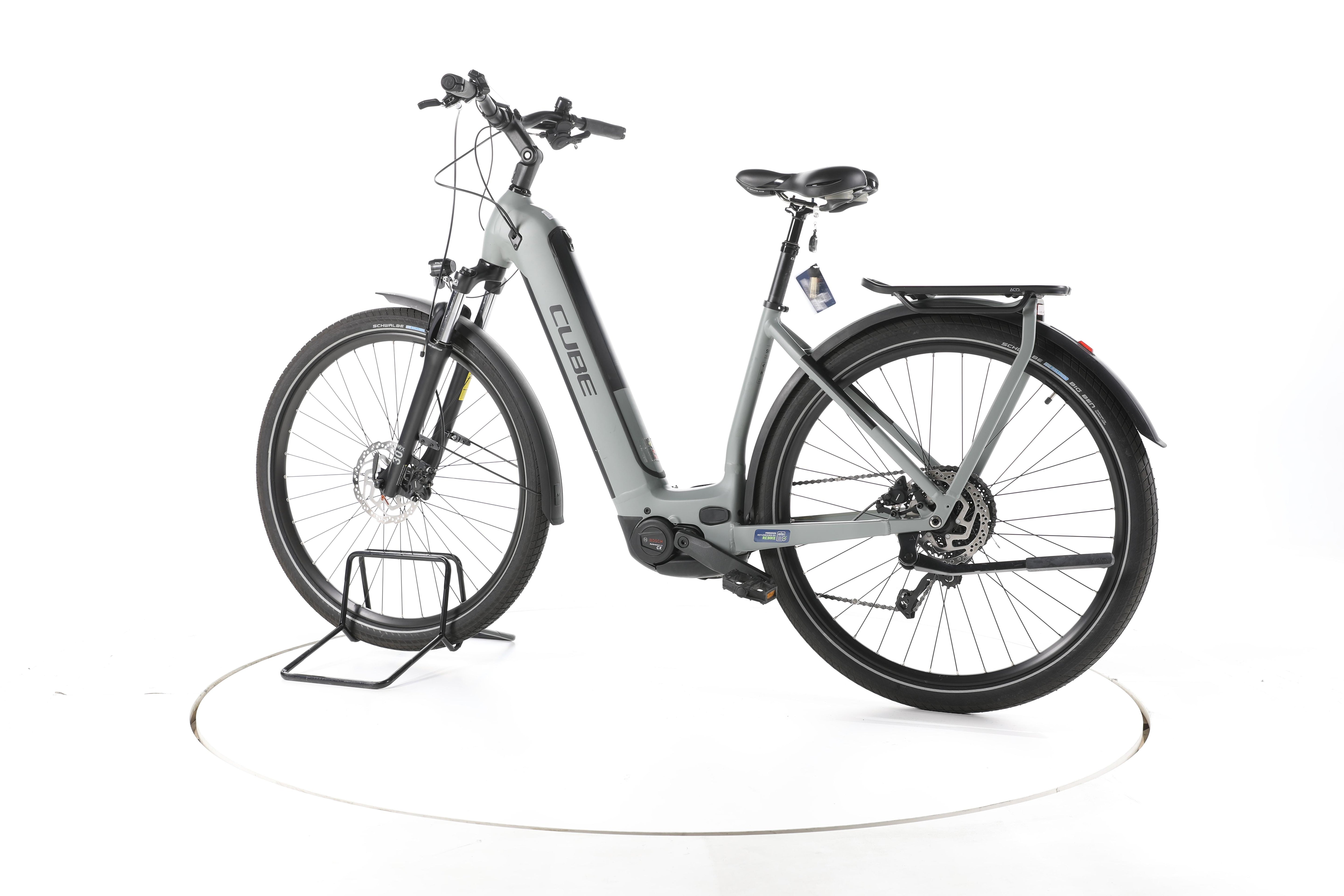 Cube Kathmandu Hybrid ONE Trekking E-Bike Tiefeinsteiger - Image 8