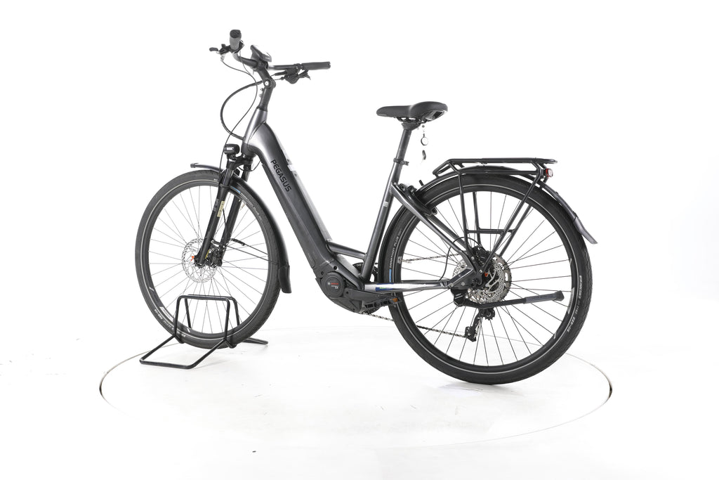 Pegasus Premio EVO 10 Lite Trekking E-Bike Tiefeinsteiger - Image 8