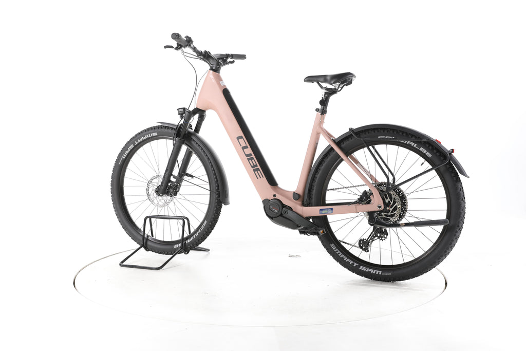 Cube Reaction Hybrid PRO Trekking E-Bike Tiefeinsteiger - Image 8