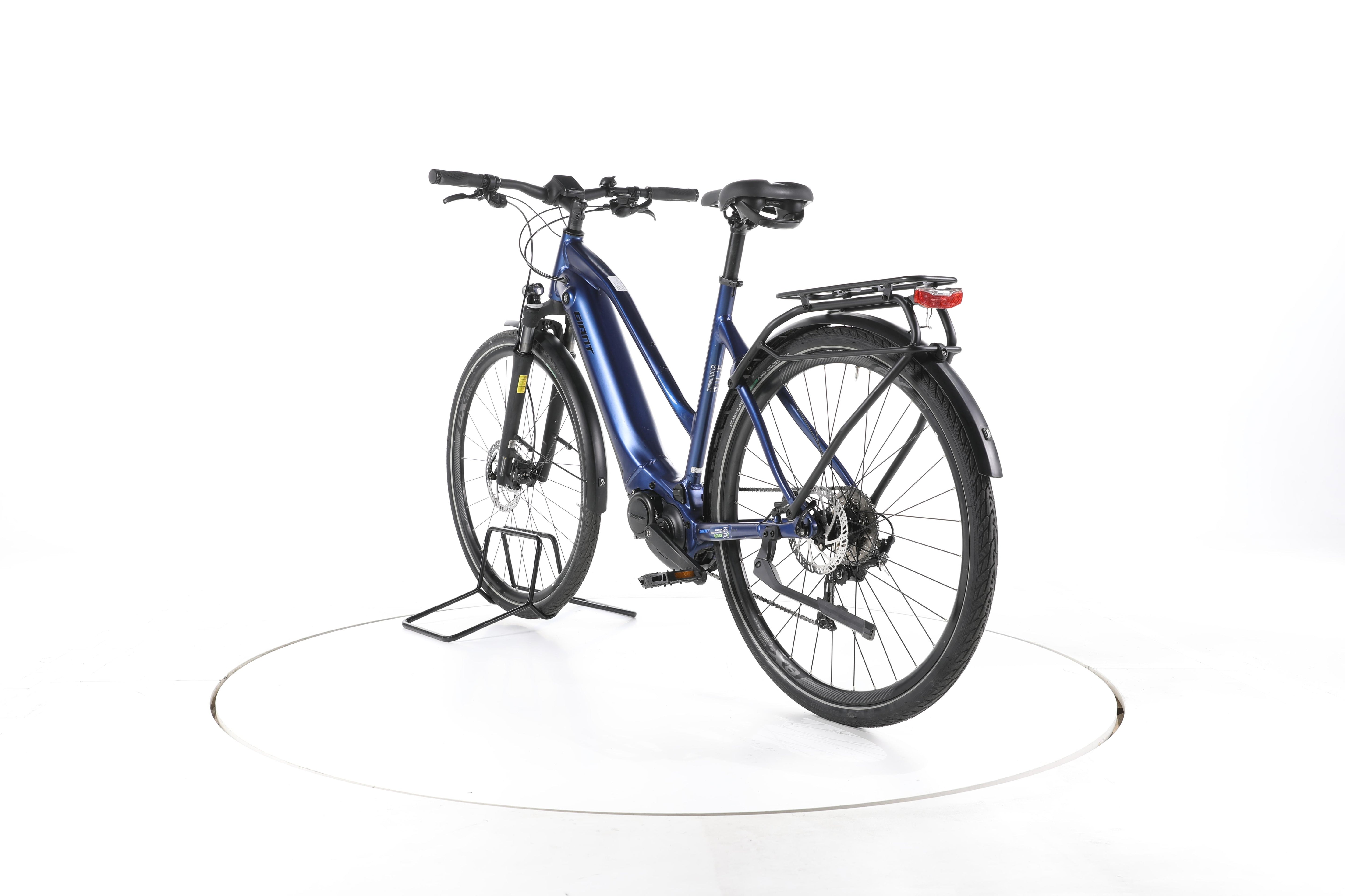 Giant EXPLORE E+ 2 Trekking E-Bike - Image 9