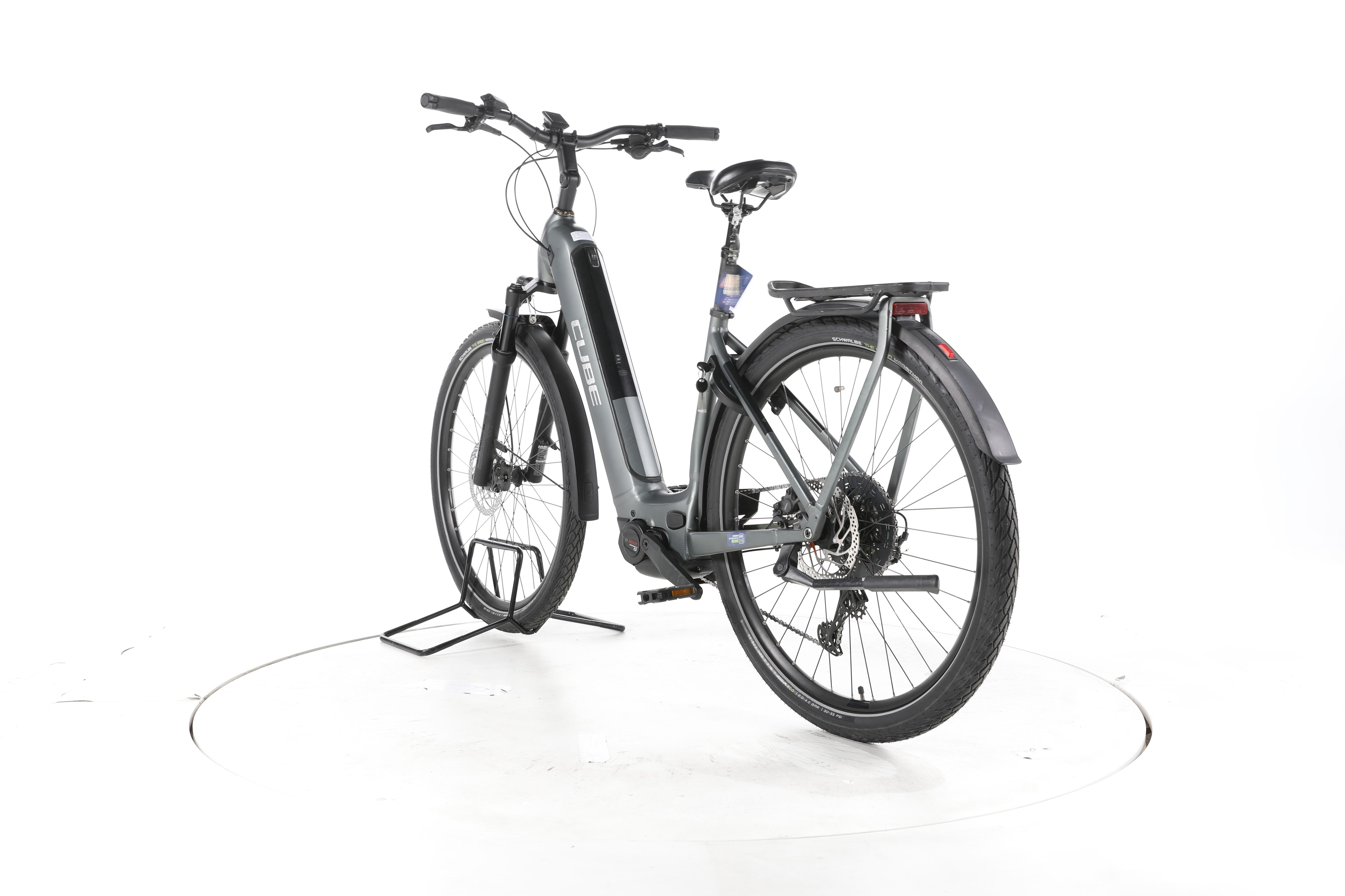 Cube Kathmandu Hybrid Pro Trekking E-Bike Tiefeinsteiger - Image 9