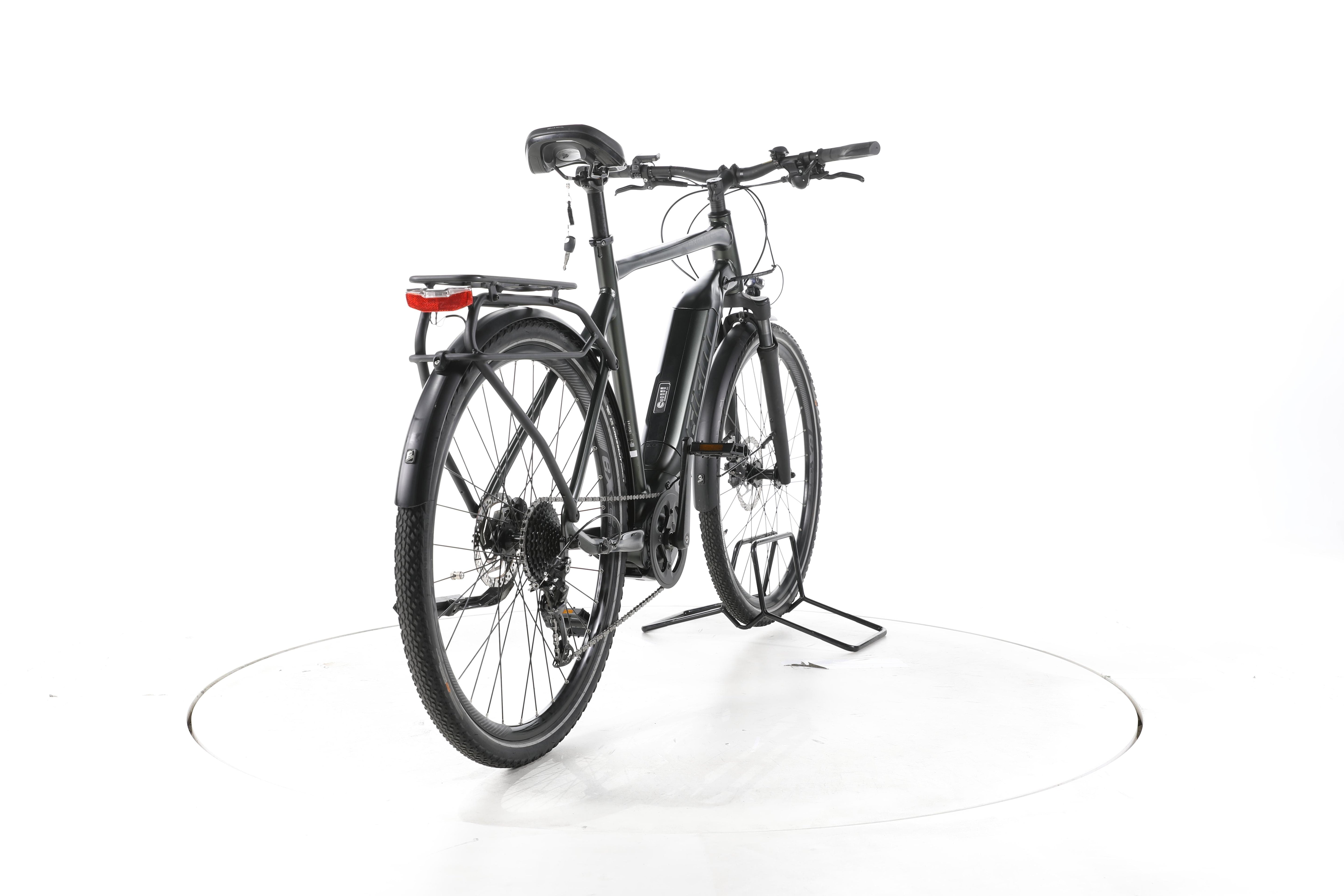 Giant Explore E+ 3 Trekking E-Bike - Image 11