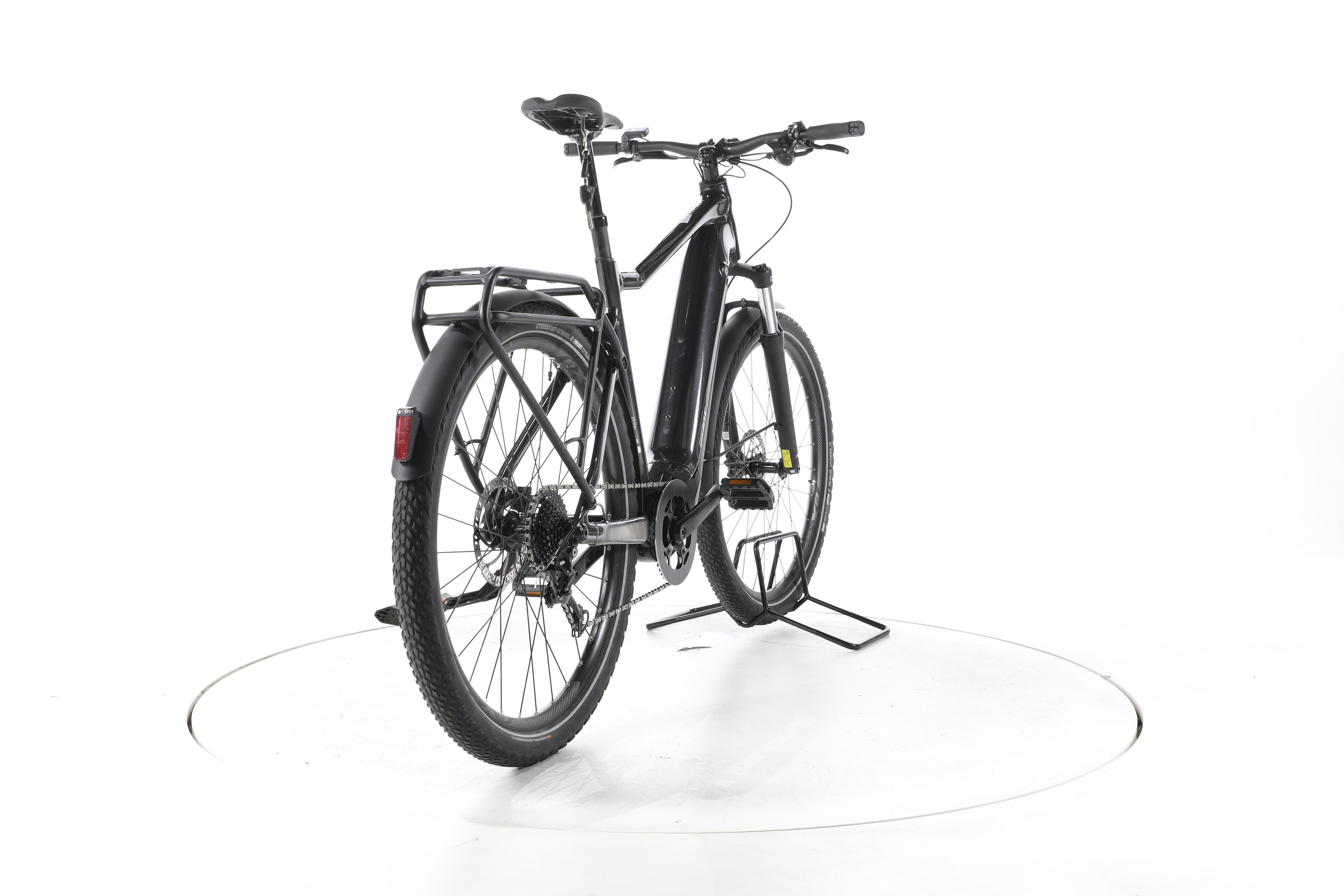 Giant Explore E+2 Trekking E-Bike - Image 11