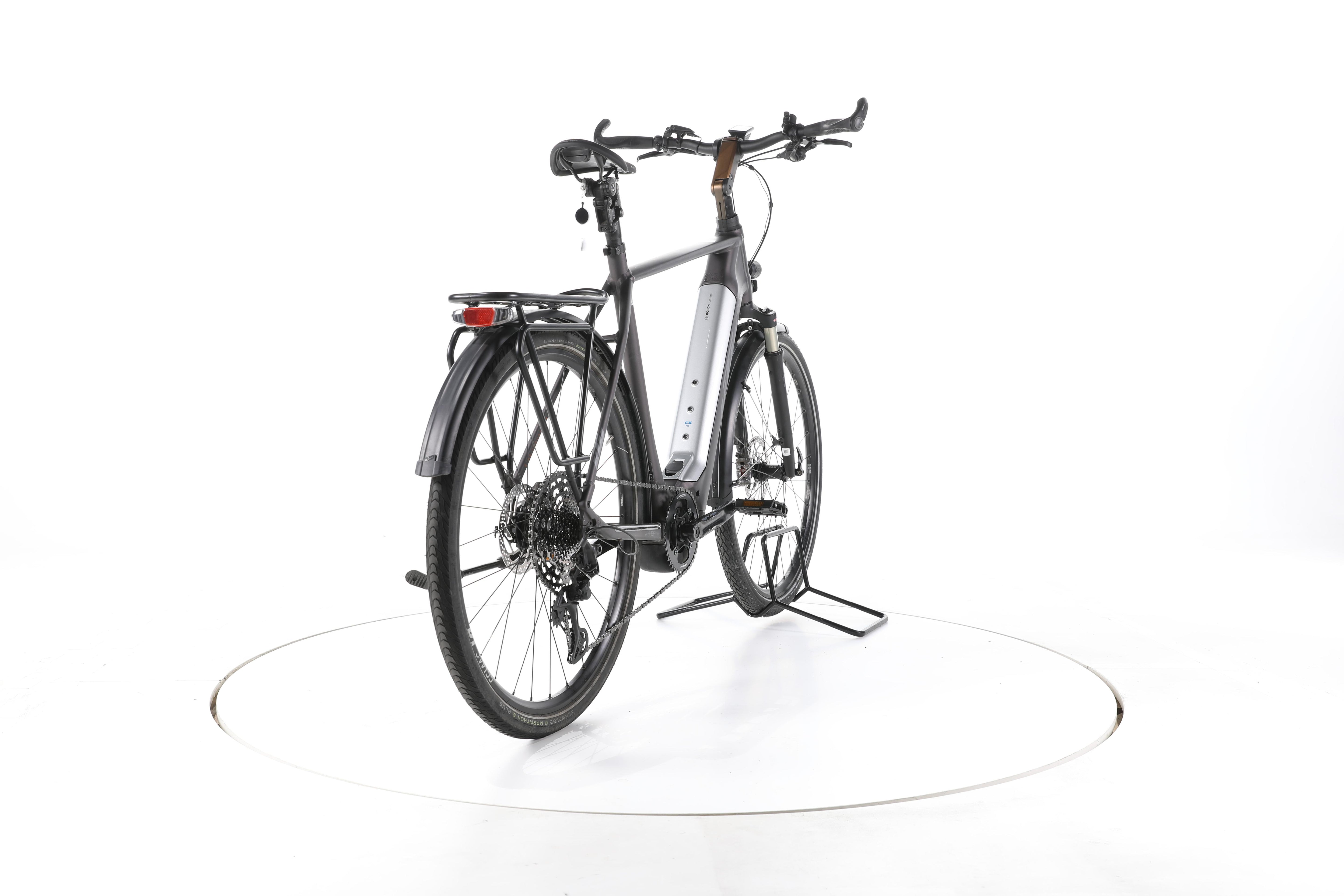 KTM Macina Style 710 Trekking E-Bike - Image 11