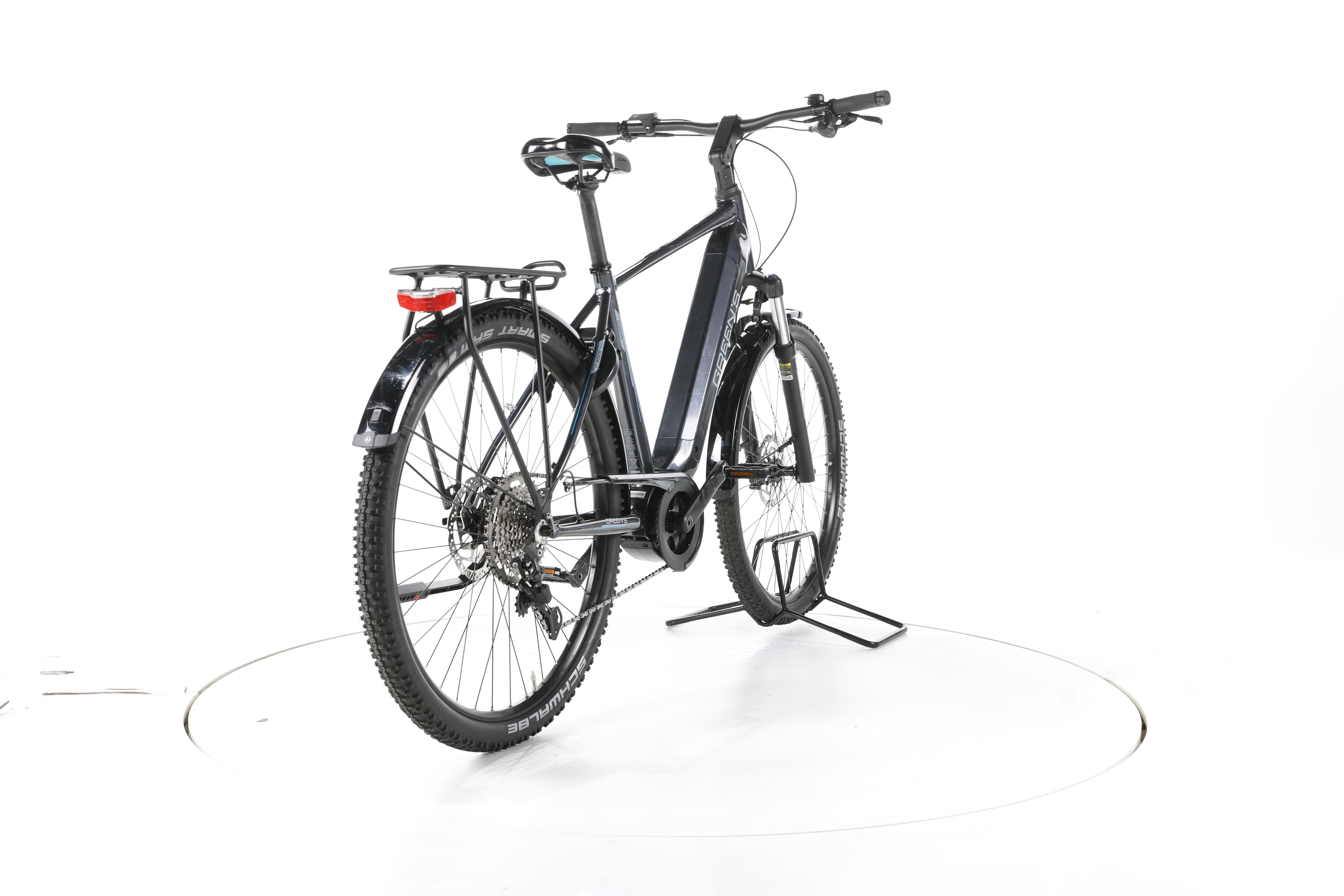 Green's Dorset Trekking E-Bike - Image 11