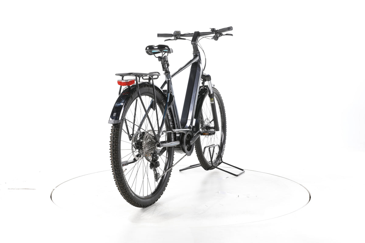 Green's Dorset Trekking E-Bike - Image 11