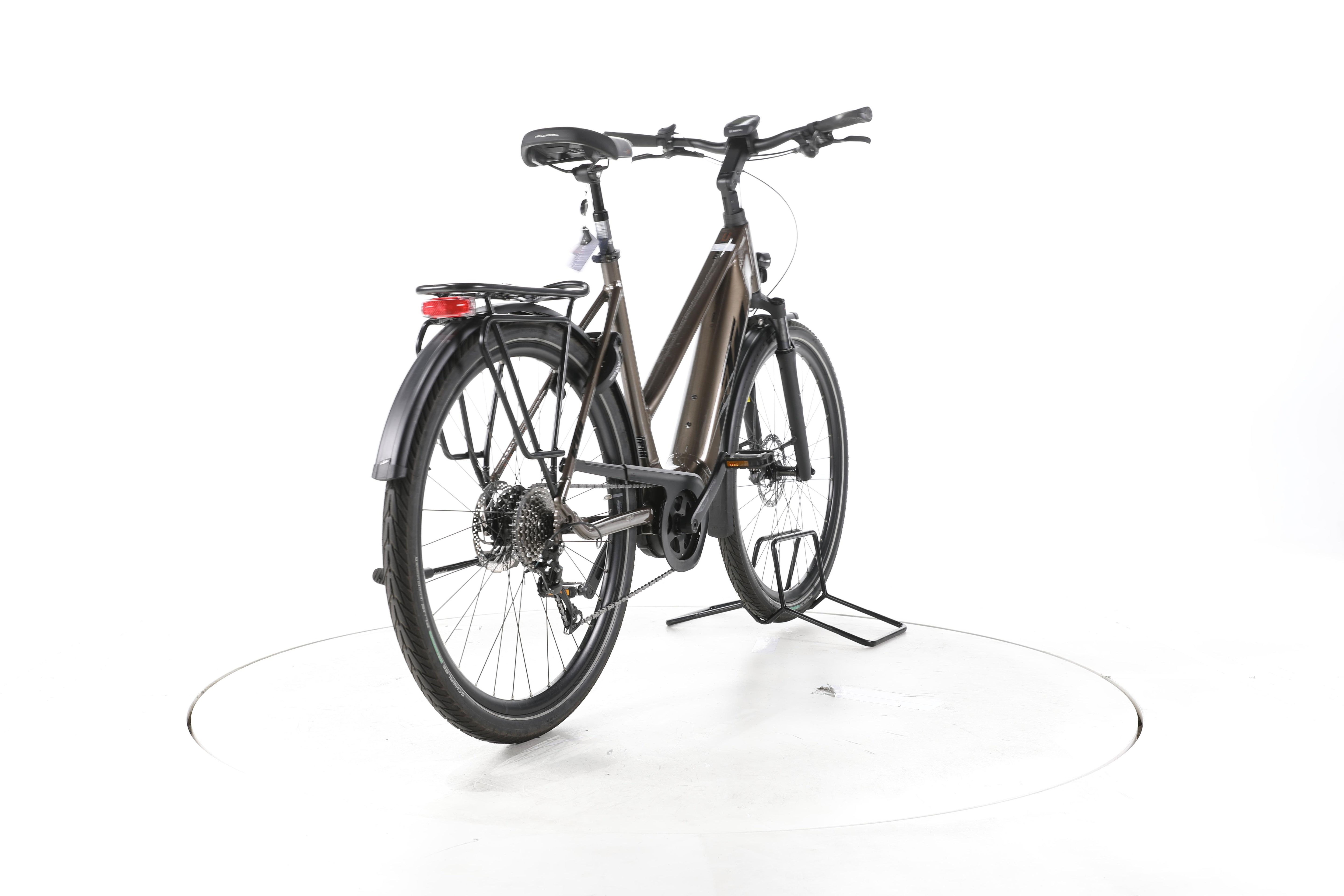 KTM Macina Tour P510 Trekking E-Bike - Image 11