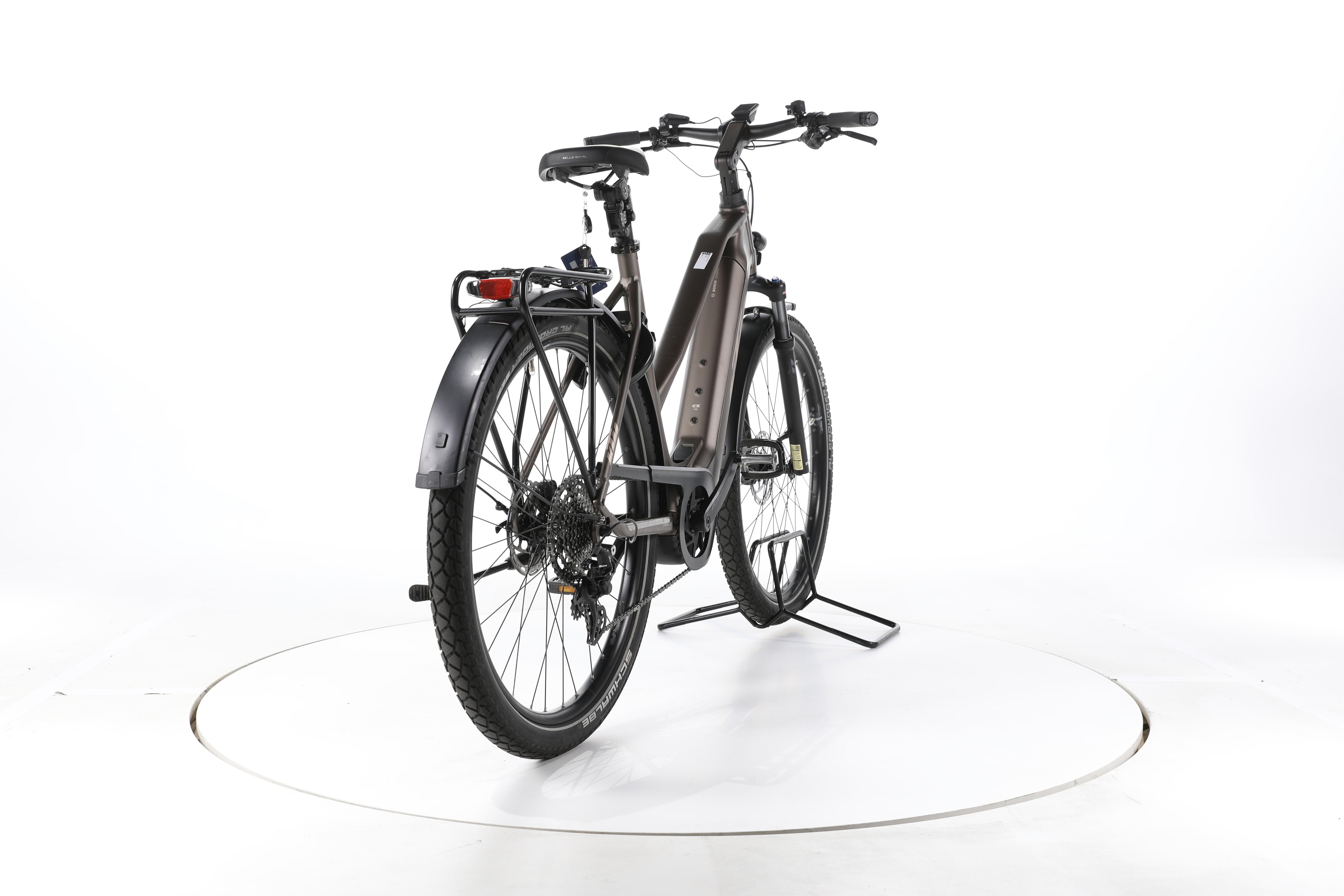 KTM Macina Gran 720 Trekking E-Bike - Image 11