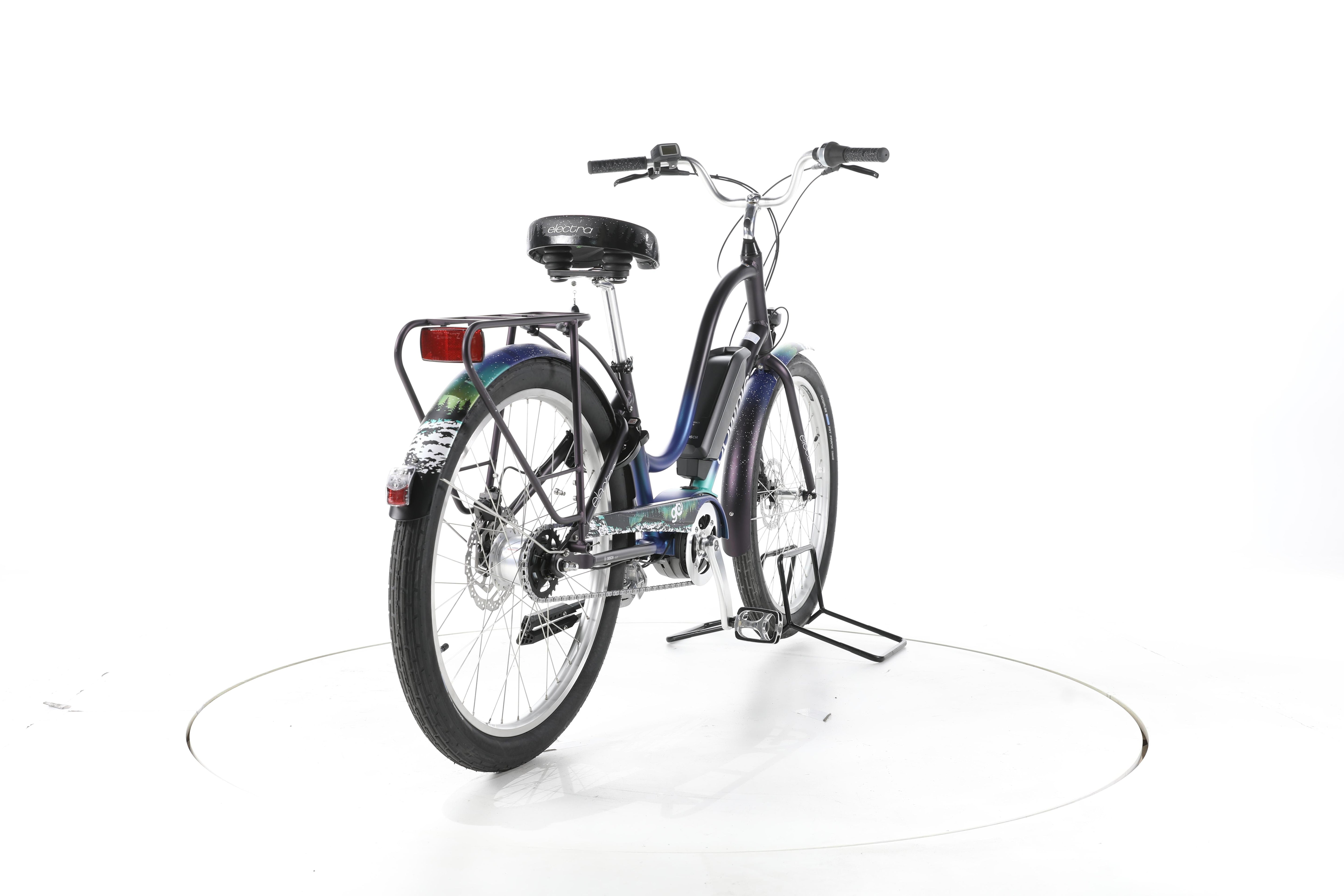 Electra Bicycle Townie® Go! 5i City E-Bike - Image 11