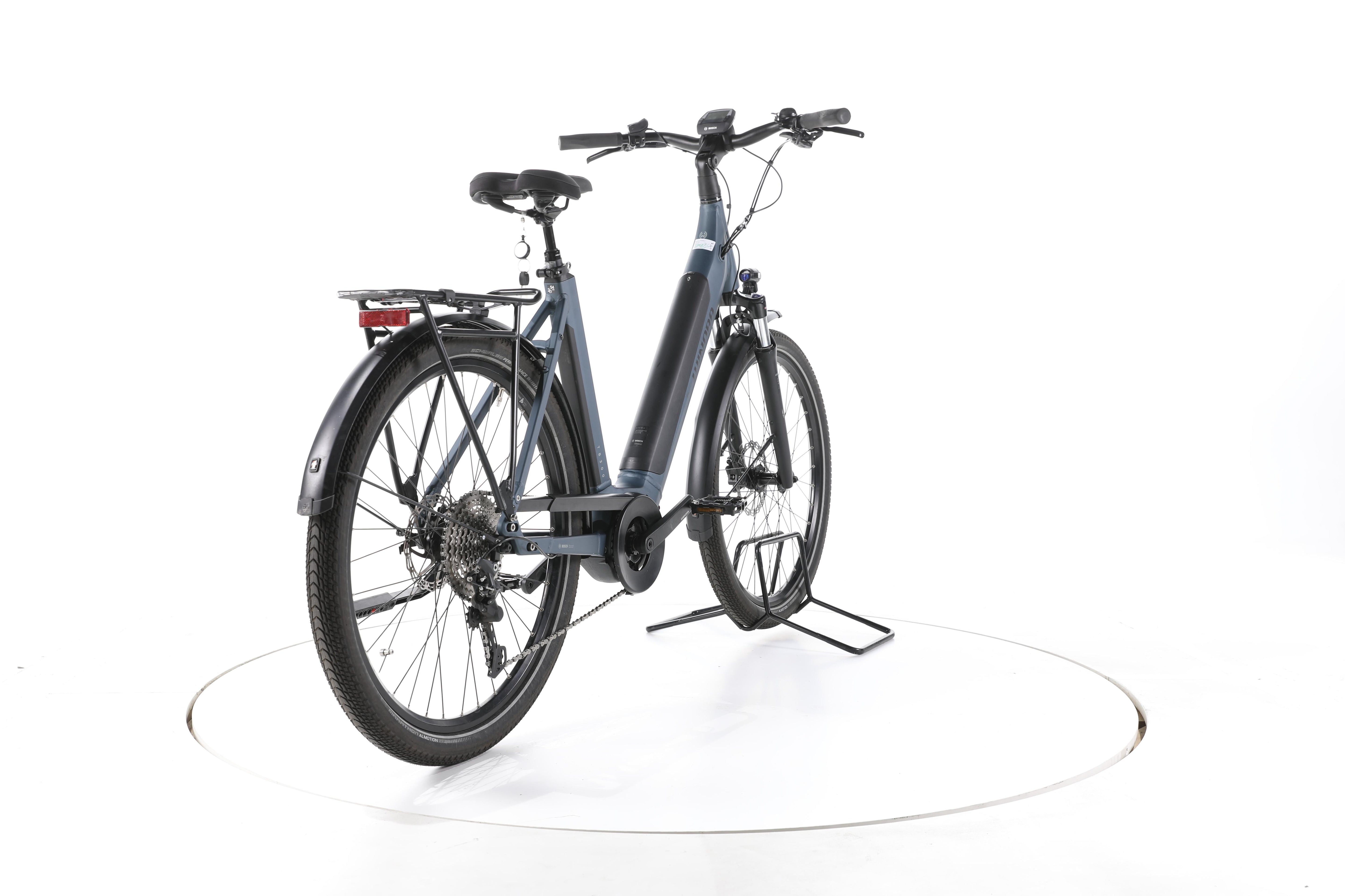 Winora TB300 Trekking E-Bike Tiefeinsteiger - Image 11