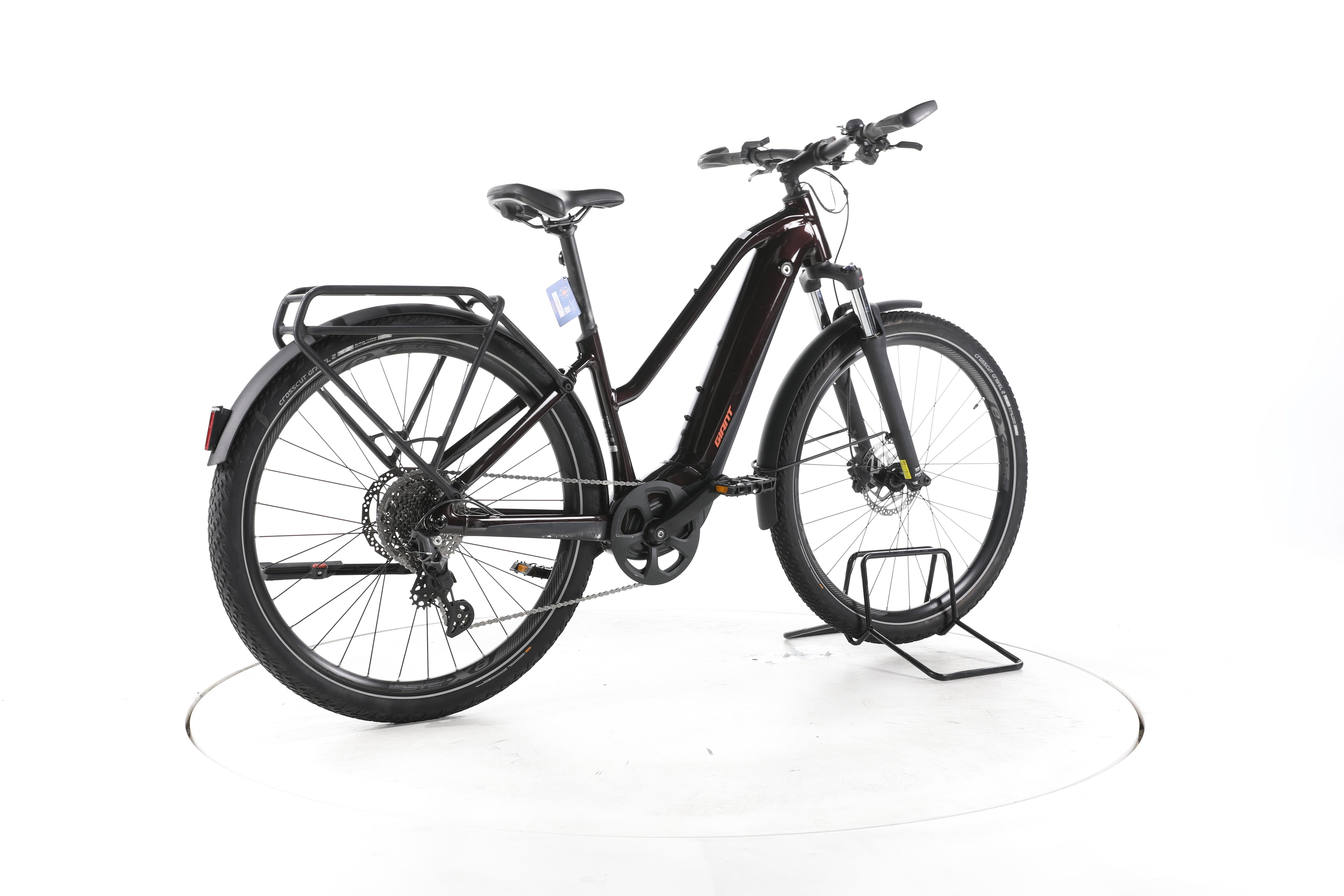 Giant Explore E+ Pro 0 Trekking E-Bike - Image 12