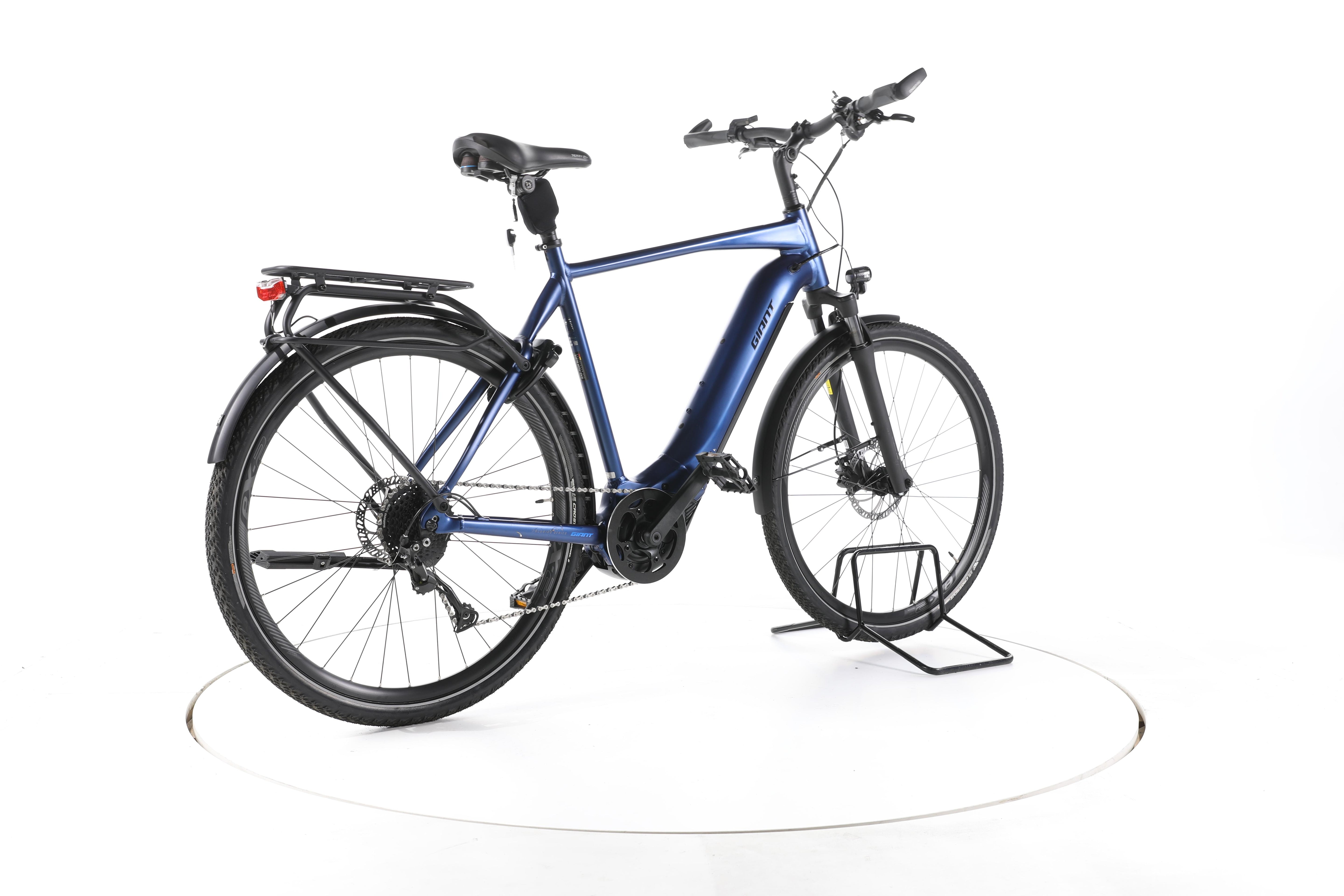 Giant Explore E+ 2 Trekking E-Bike - Image 12