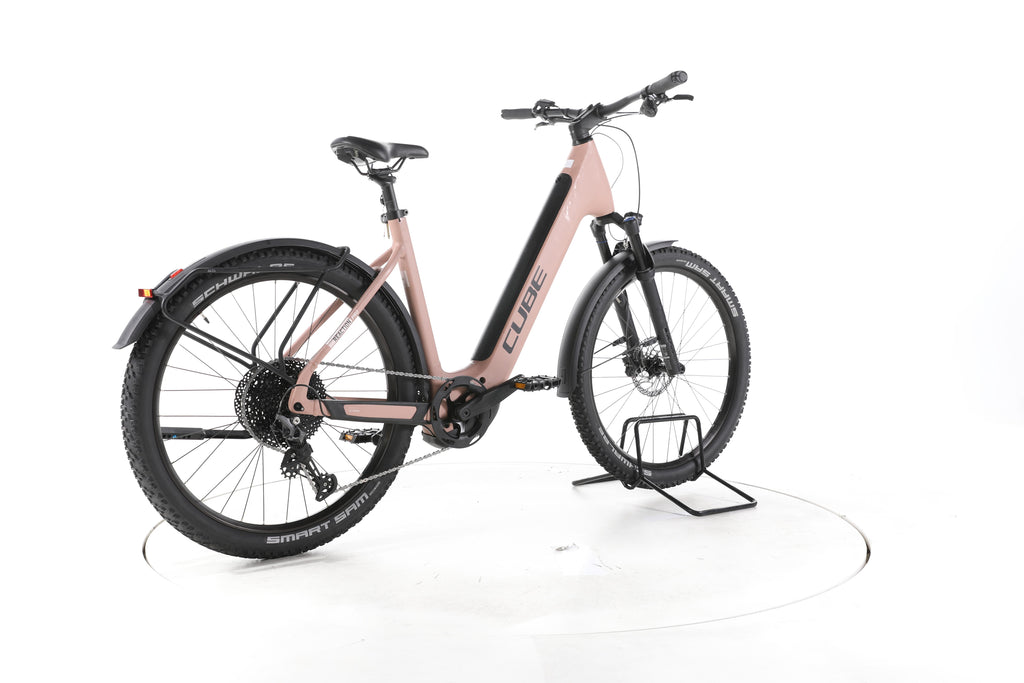 Cube Reaction Hybrid PRO Trekking E-Bike Tiefeinsteiger - Image 12