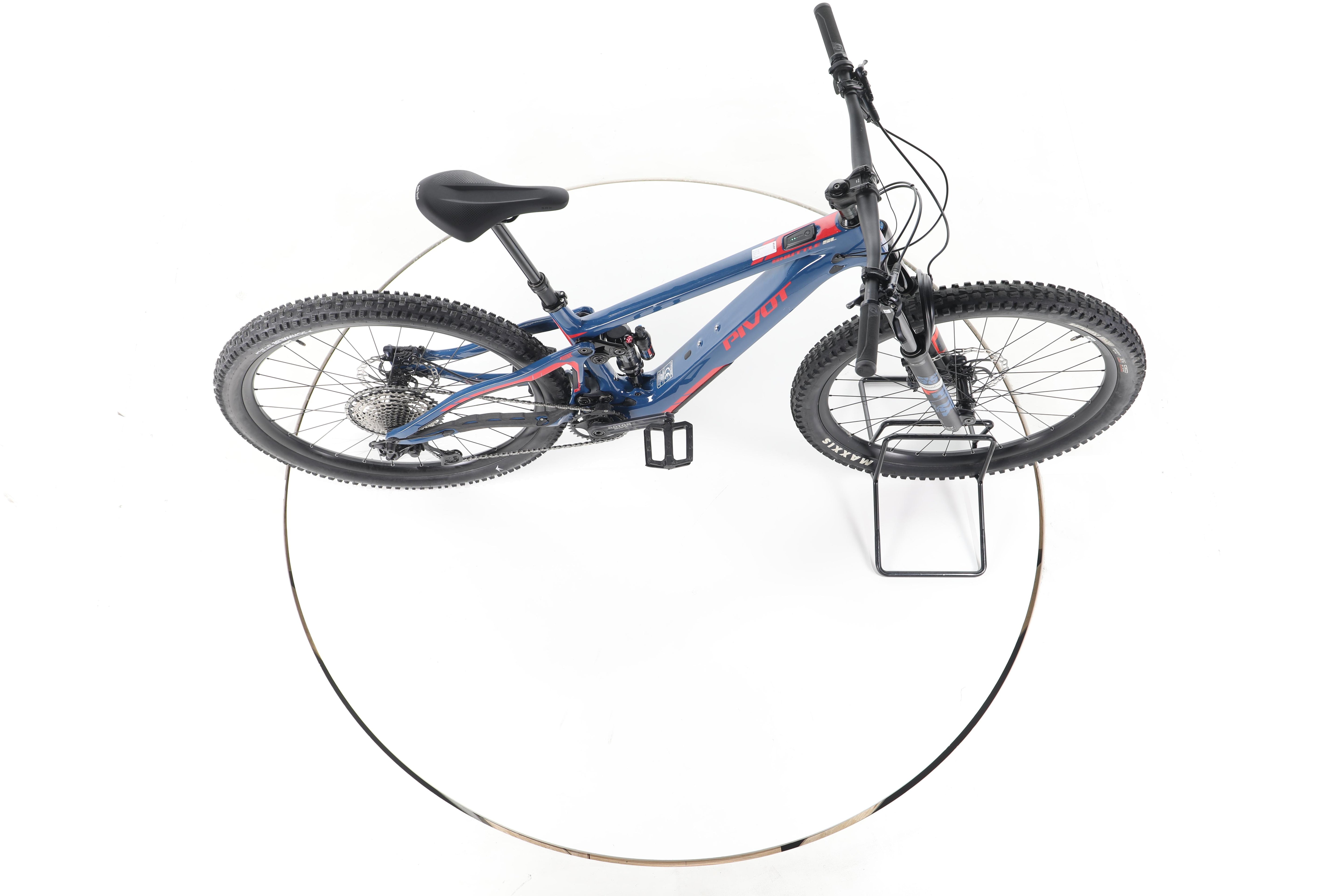 Pivot Cycles Shuttle SL Ride SLX/XT E-Bike Fully Carbon - Image 13