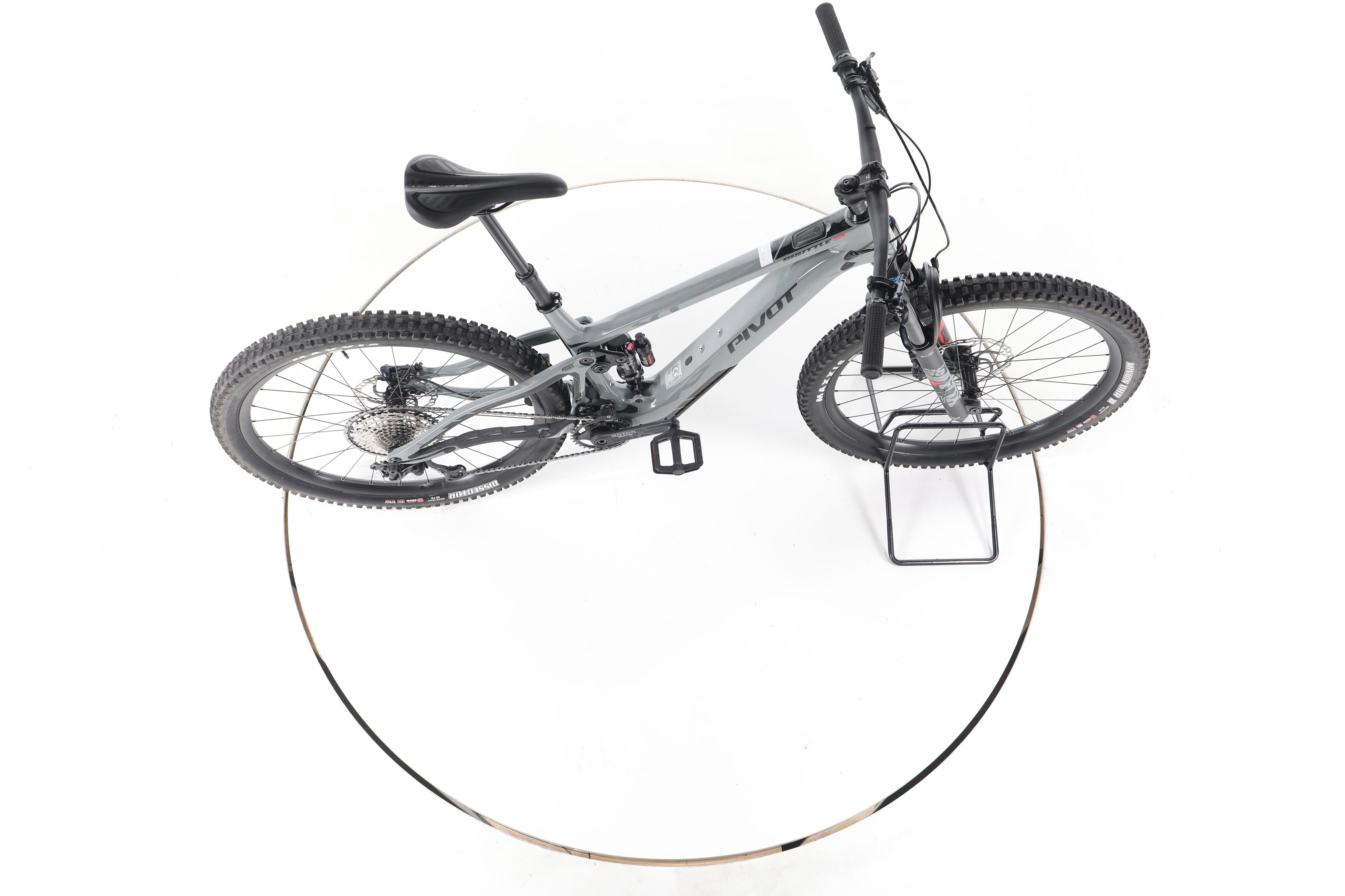 Pivot Cycles Shuttle SL Ride SLX/XT E-Bike Fully Carbon - Image 13