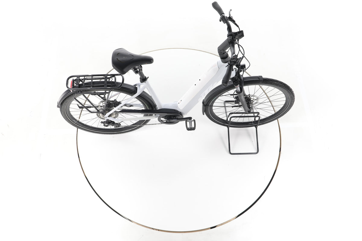 KTM Macina Style Pro Trekking E-Bike Tiefeinsteiger - Image 13