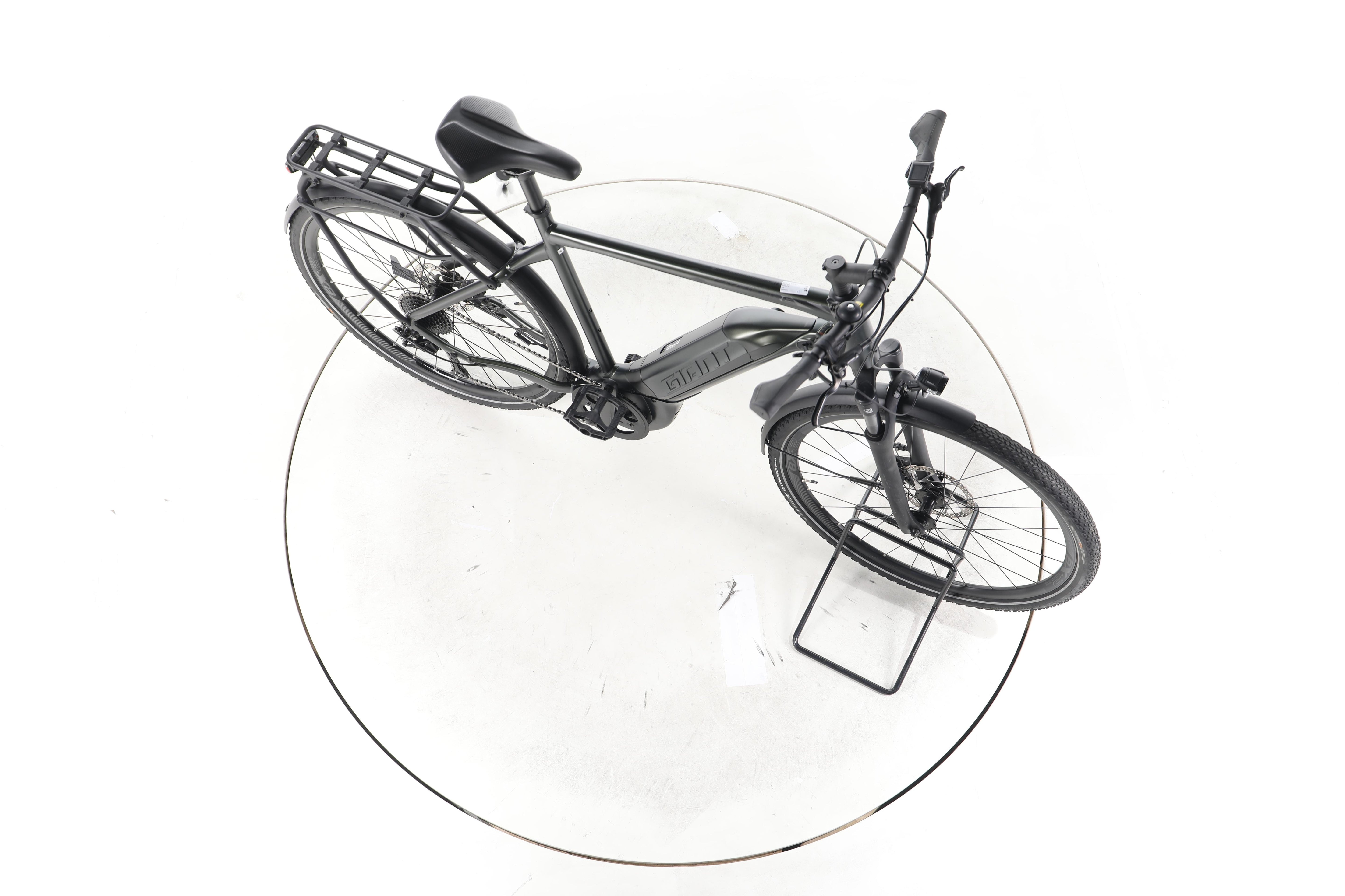 Giant Explore E+ 3 Trekking E-Bike - Image 14