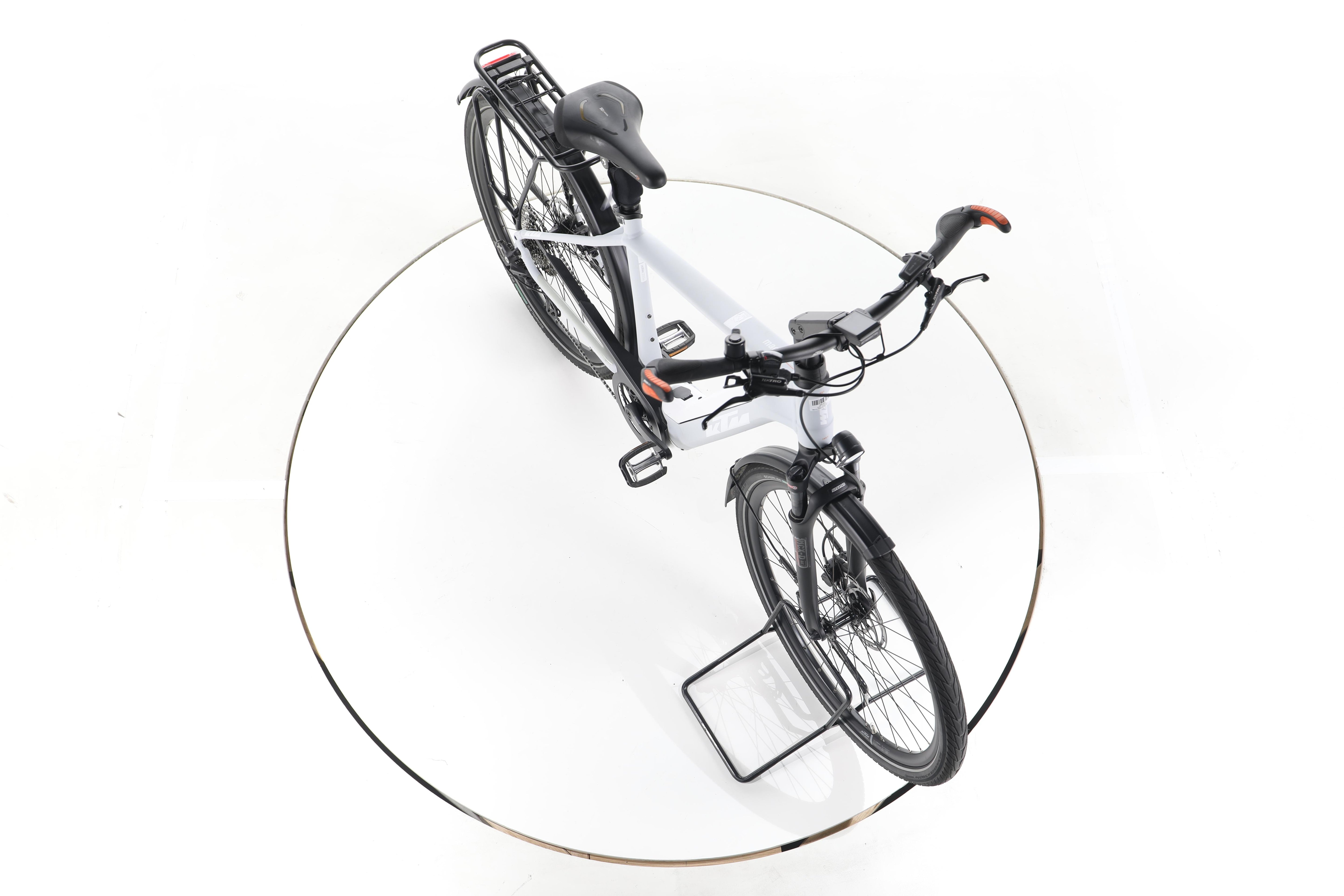 KTM Macina Style Pro Trekking E-Bike - Image 15