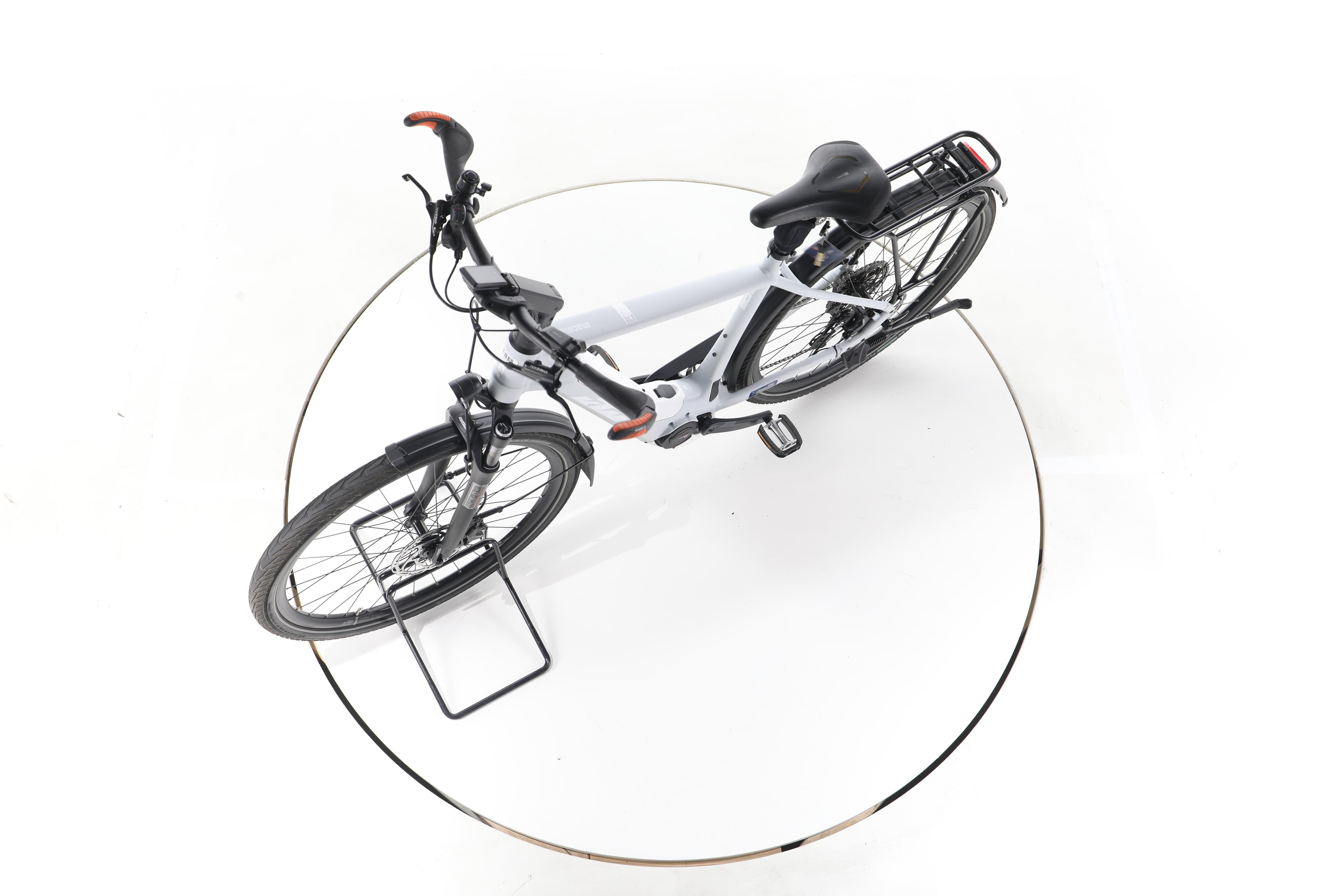 KTM Macina Style Pro Trekking E-Bike - Image 18