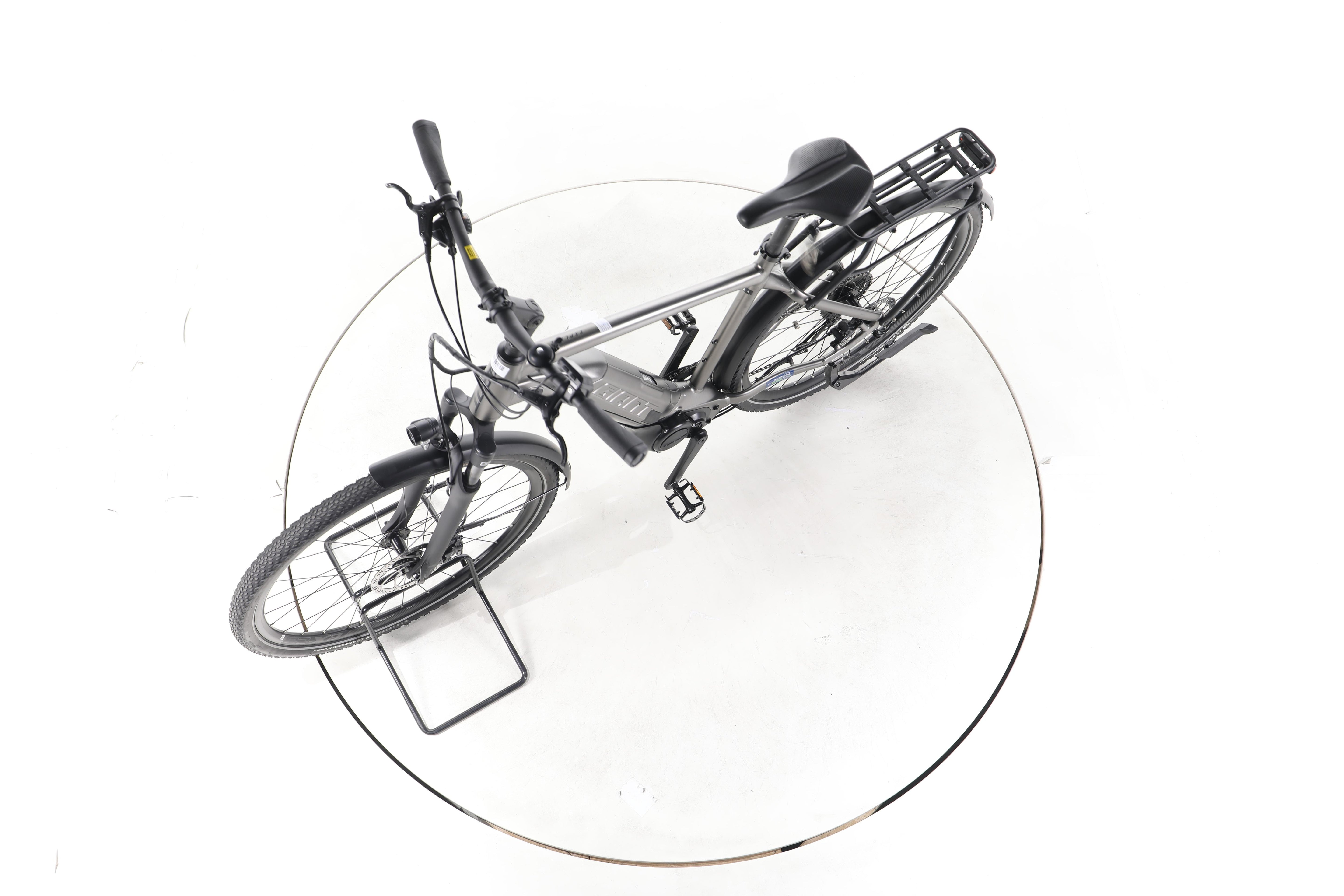 Giant Explore E+3 Trekking E-Bike - Image 18