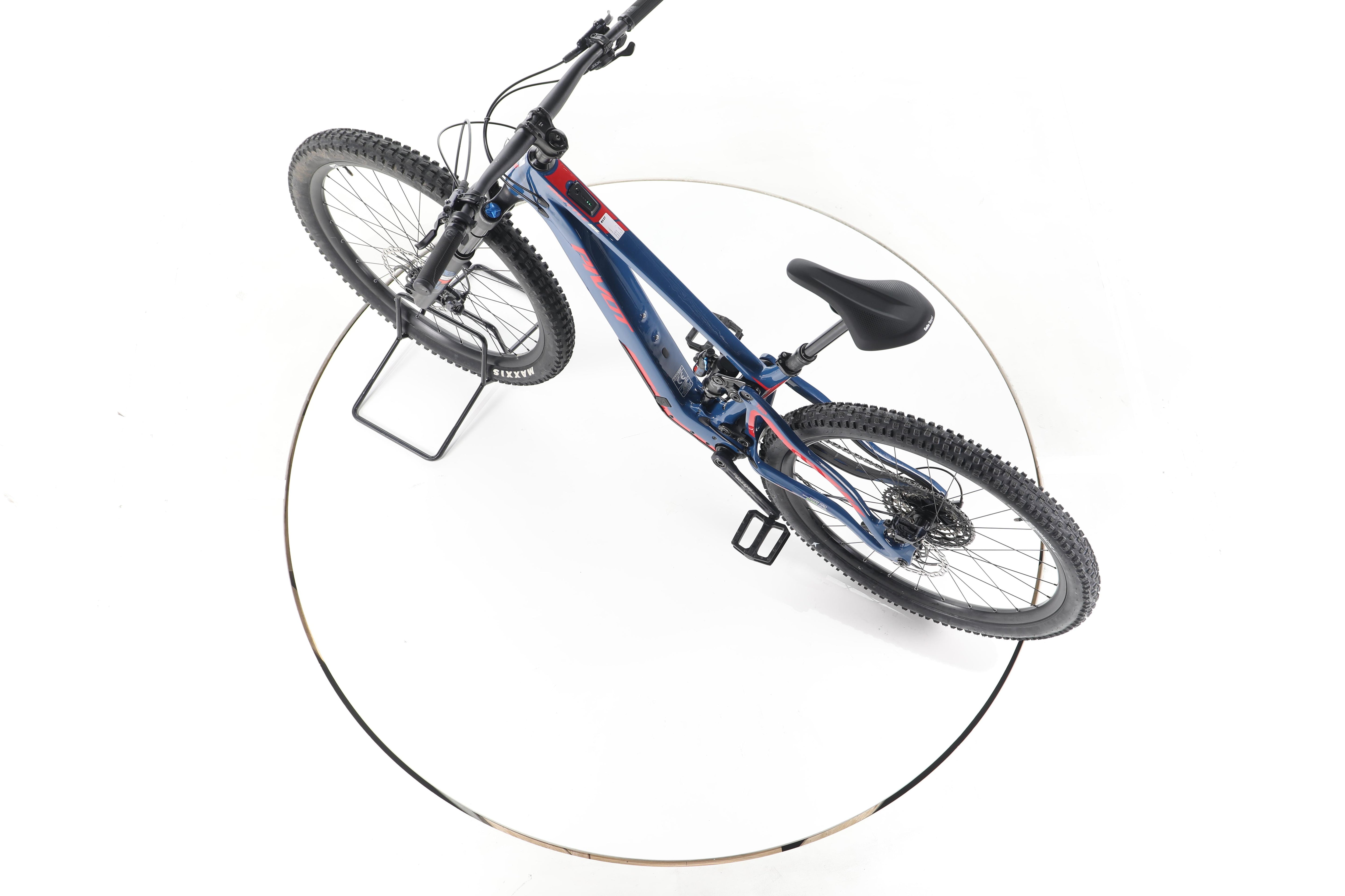 Pivot Cycles Shuttle SL Ride SLX/XT E-Bike Fully Carbon - Image 20