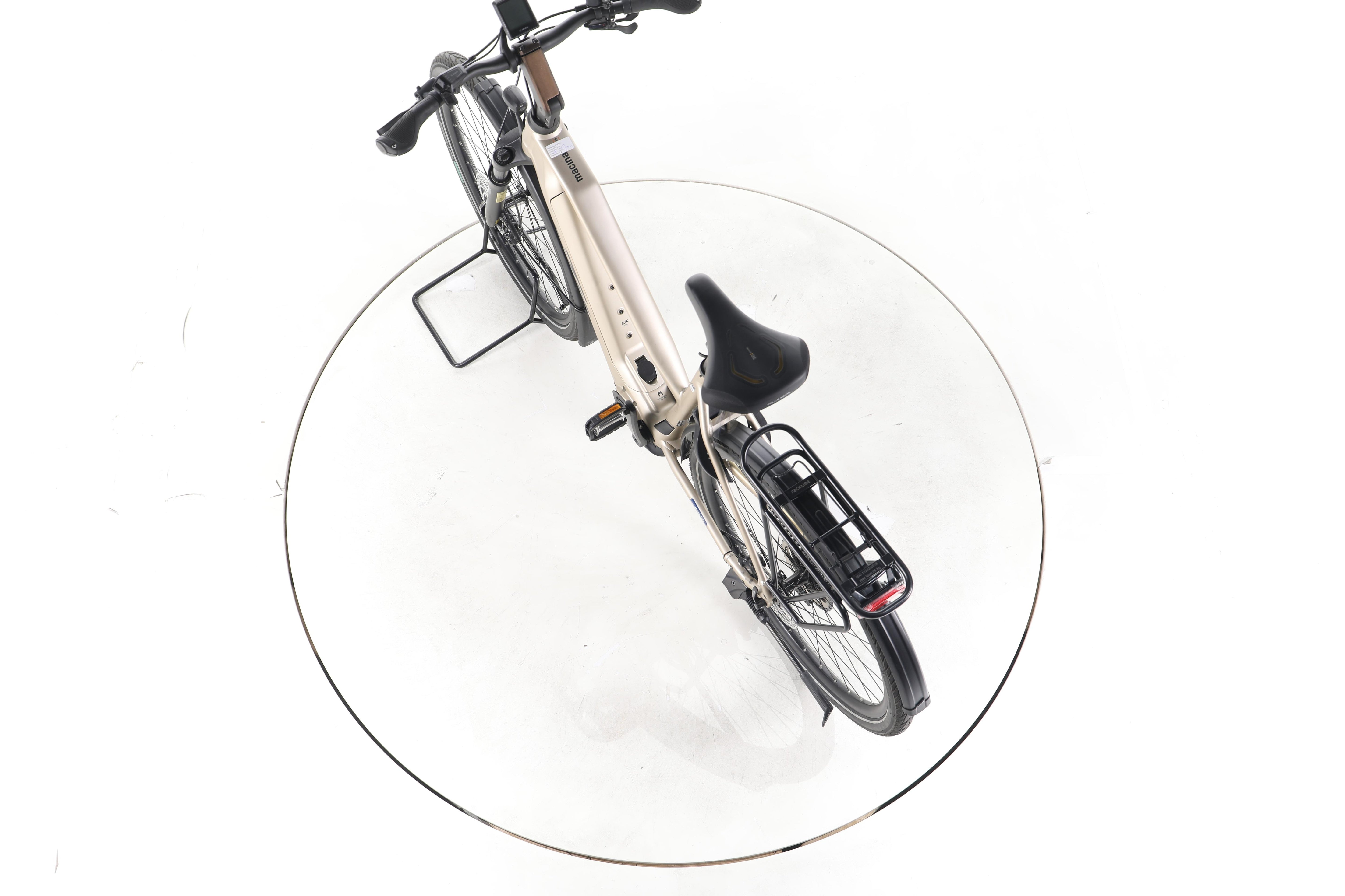 KTM Macina Style 740 Trekking E-Bike - Image 21