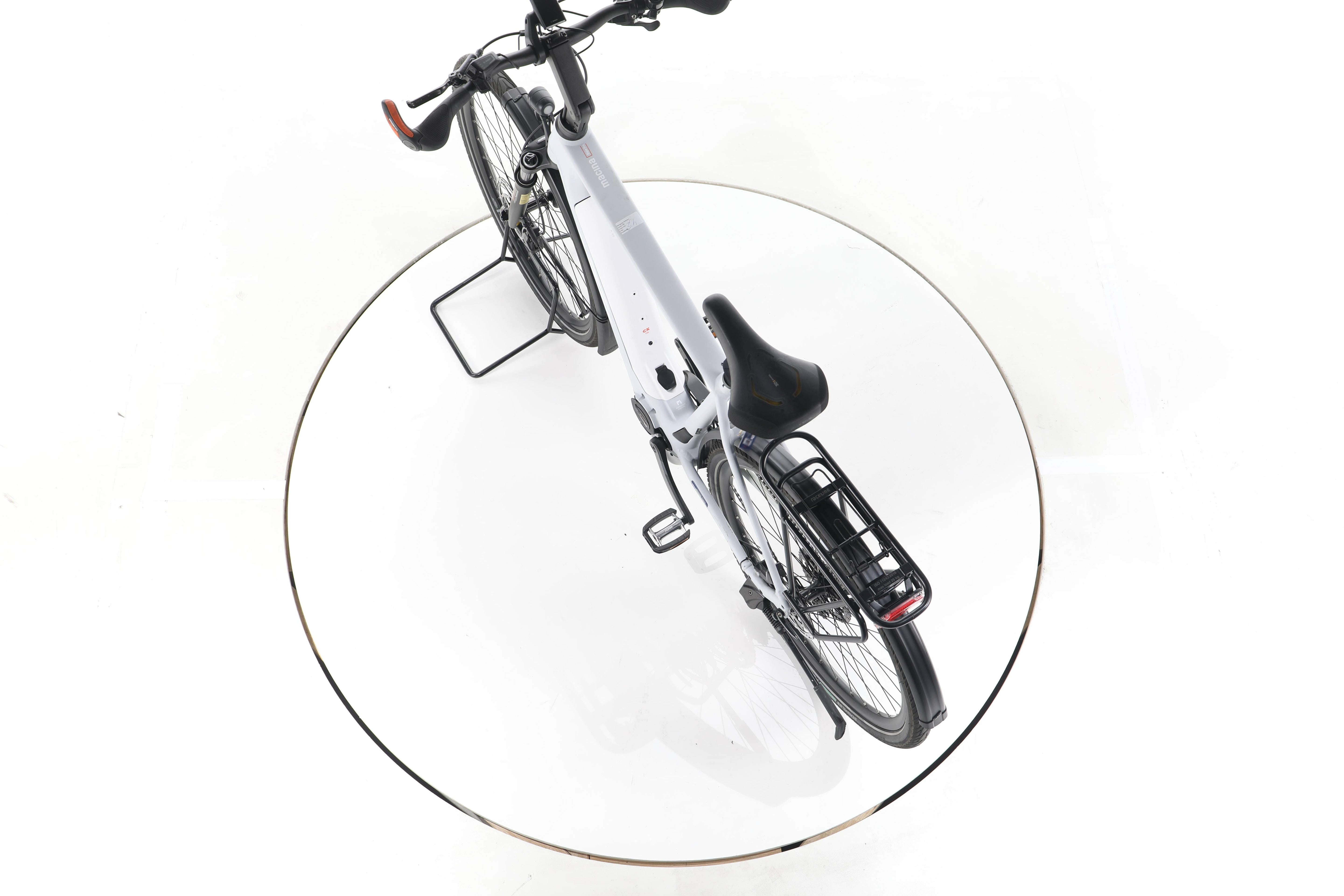 KTM Macina Style Pro Trekking E-Bike - Image 21