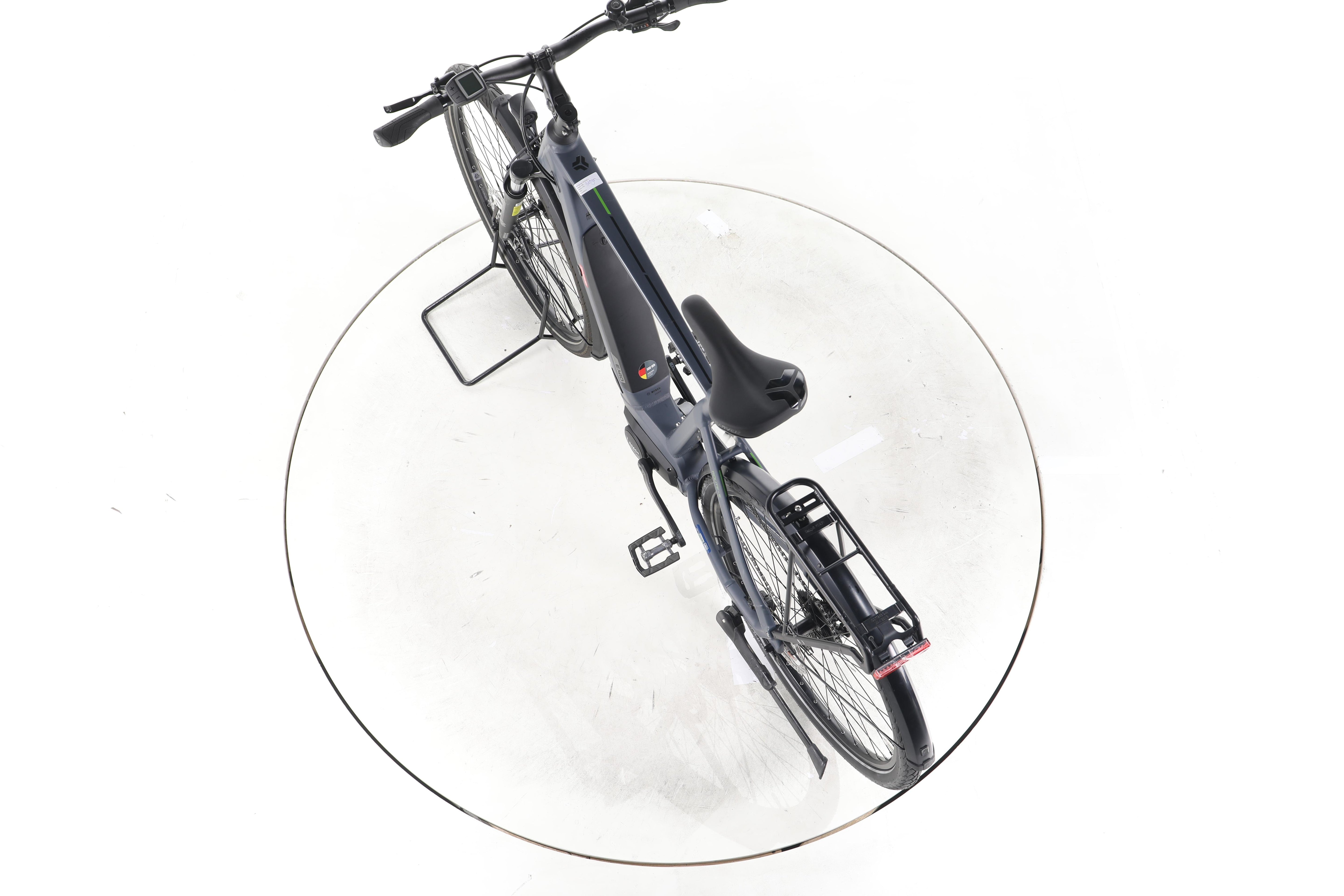 Carver Route E.410 Trekking E-Bike - Image 21